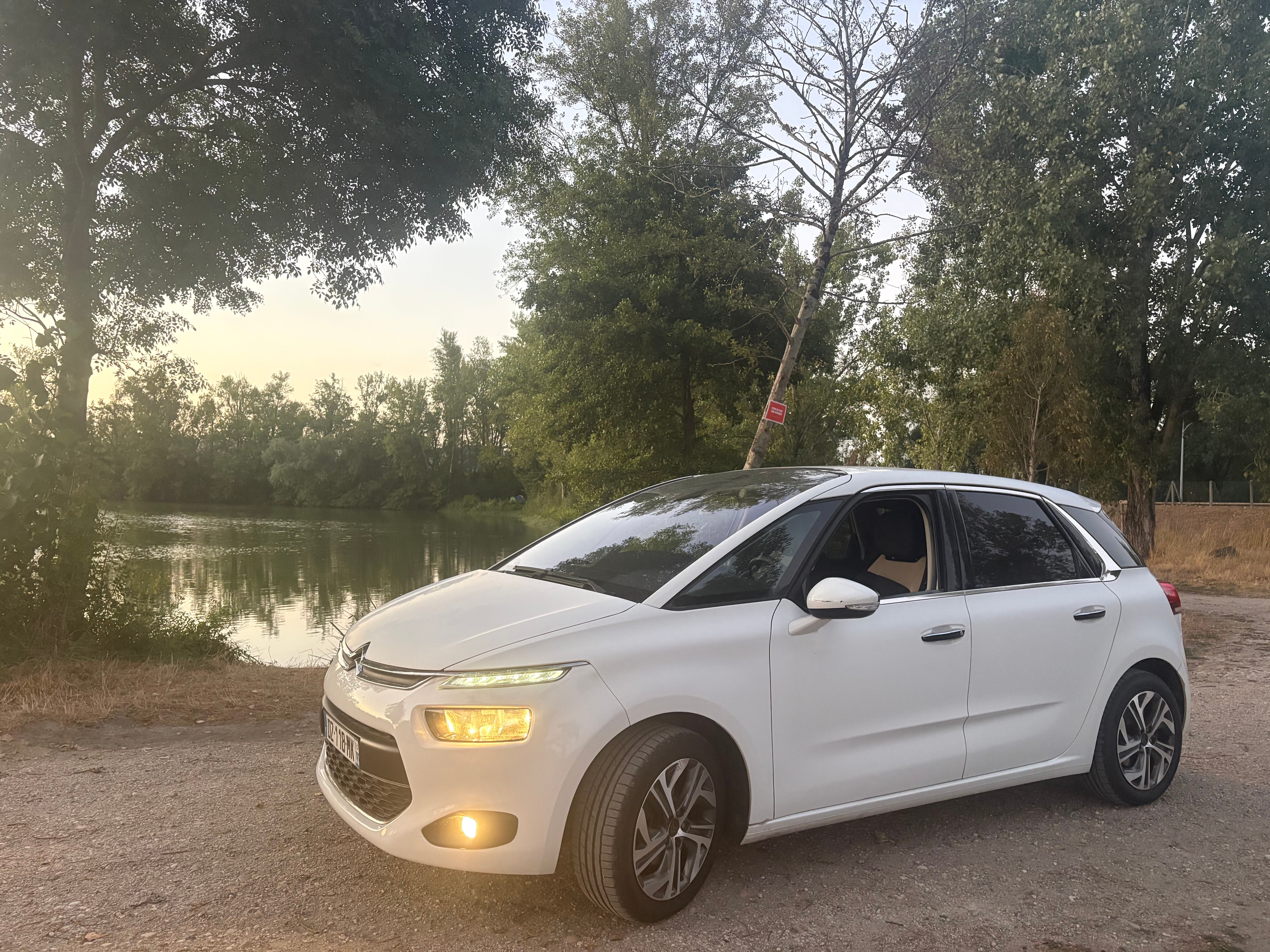 Citroen C4 Picasso, 2016, Essence 98