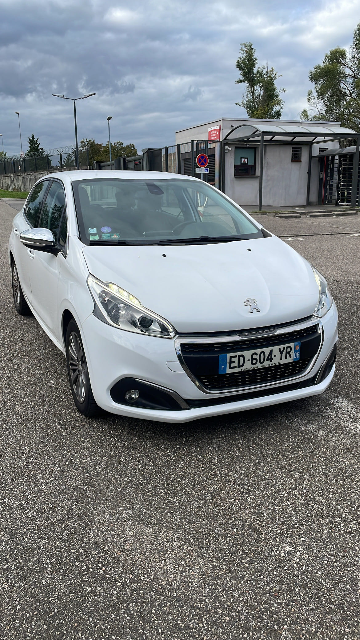 Peugeot 208, 2016, Essence 95