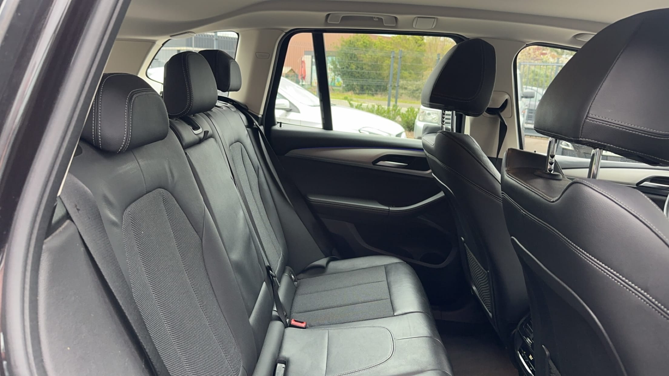 BMW X3 xDrive20d avec Audio Bluetooth