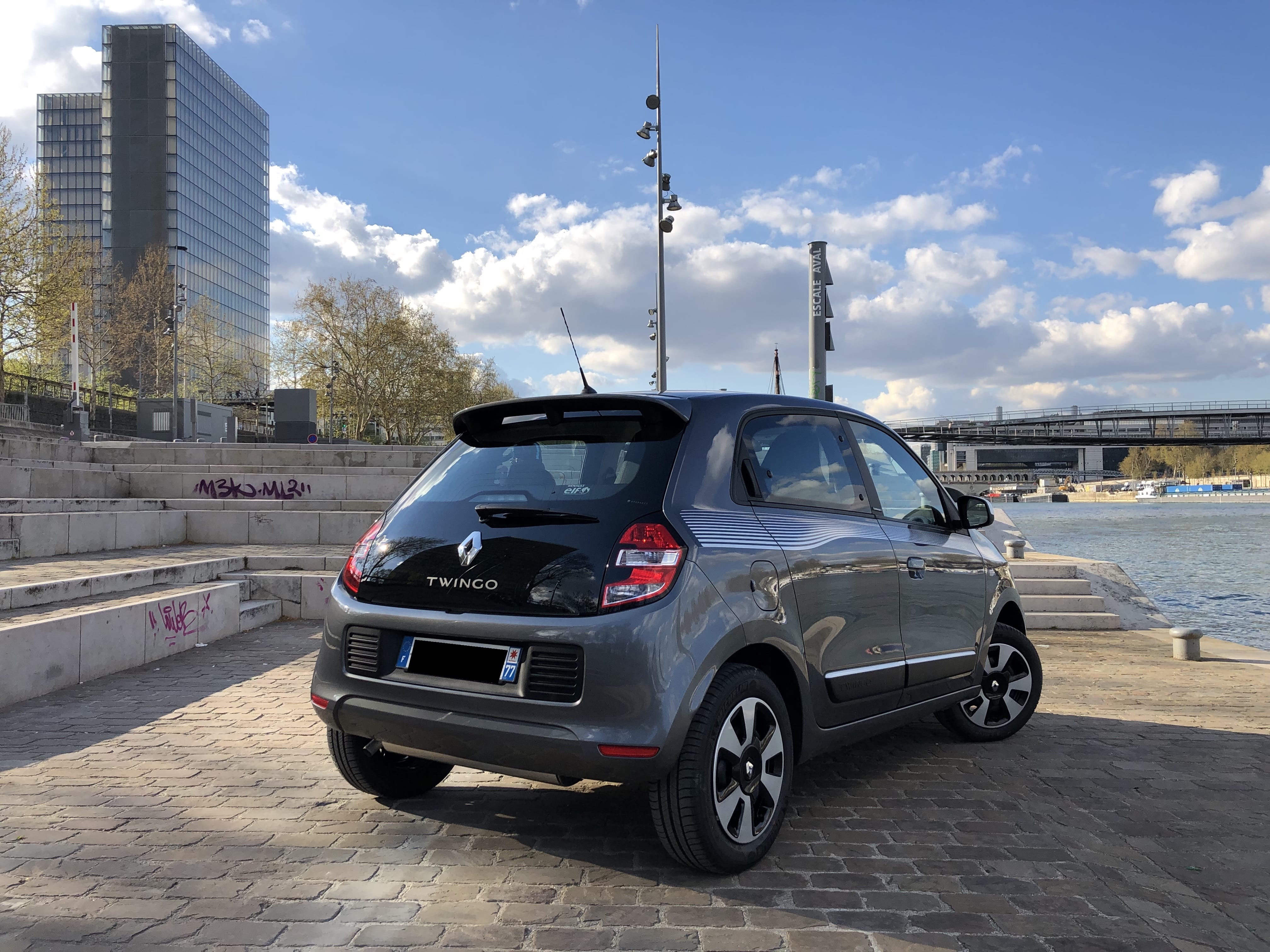 Renault Twingo Twingo III 5 portes 1.0 SCe 70 E6C Limited EDC / VFR Boite auto avec GPS