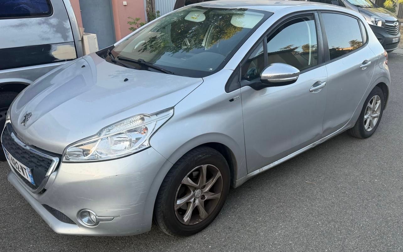 Peugeot 208 avec Climatisation