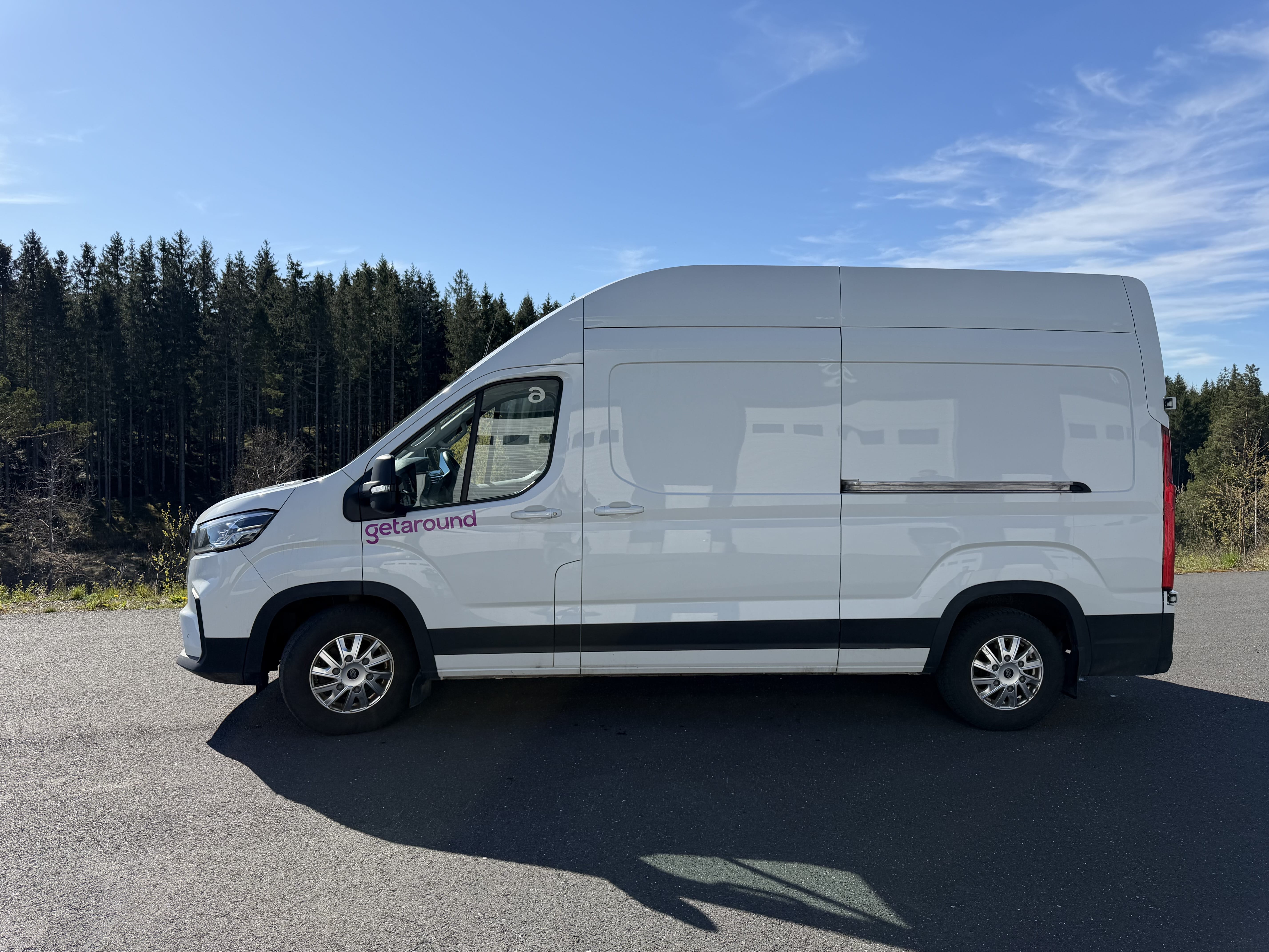 Maxus eDeliver 9 240km rekkevidde. 16m3 varerom. Automat. Elektrisk. mit Klimaanlage