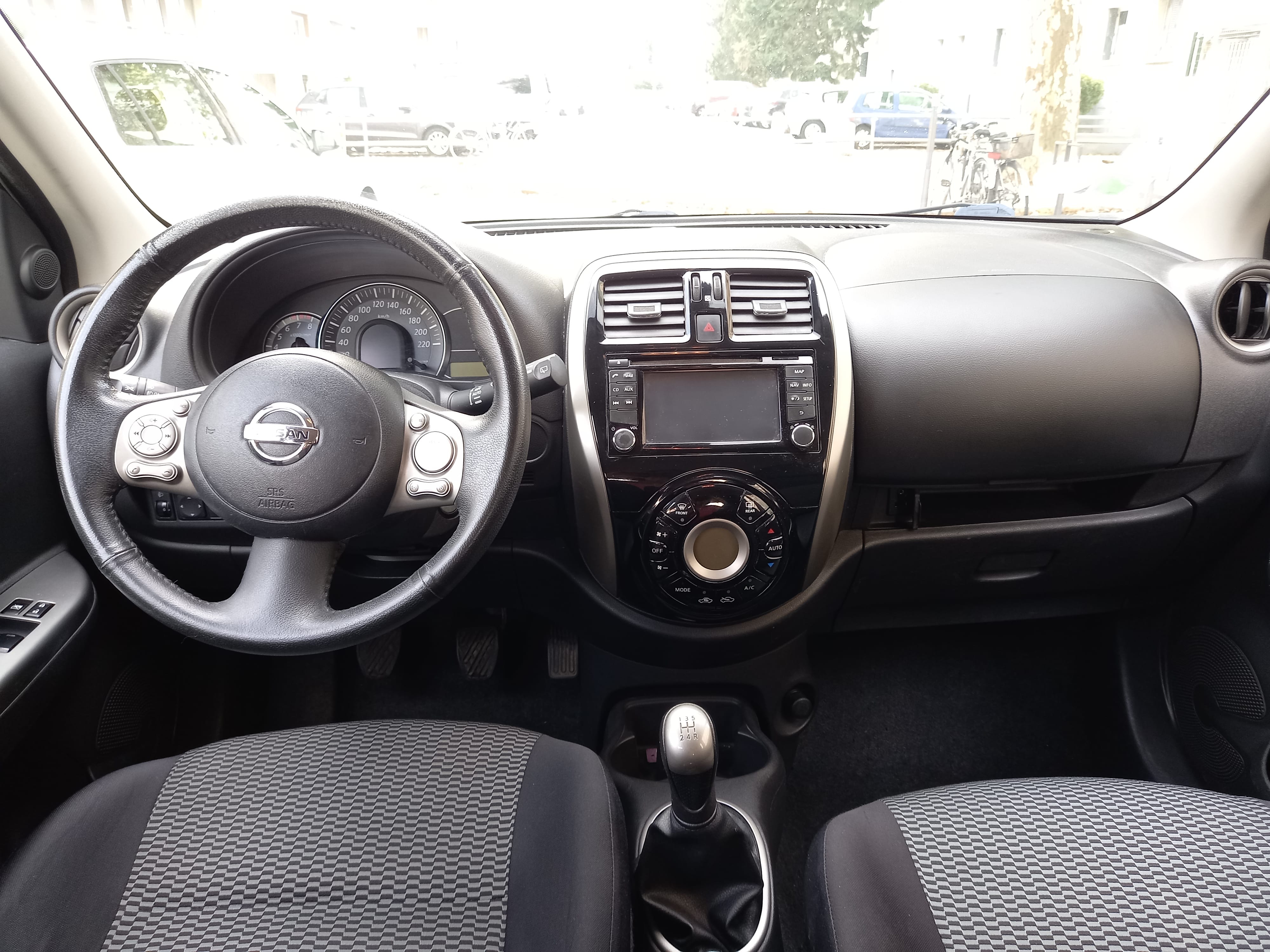 Nissan Micra avec Régulateur de vitesse