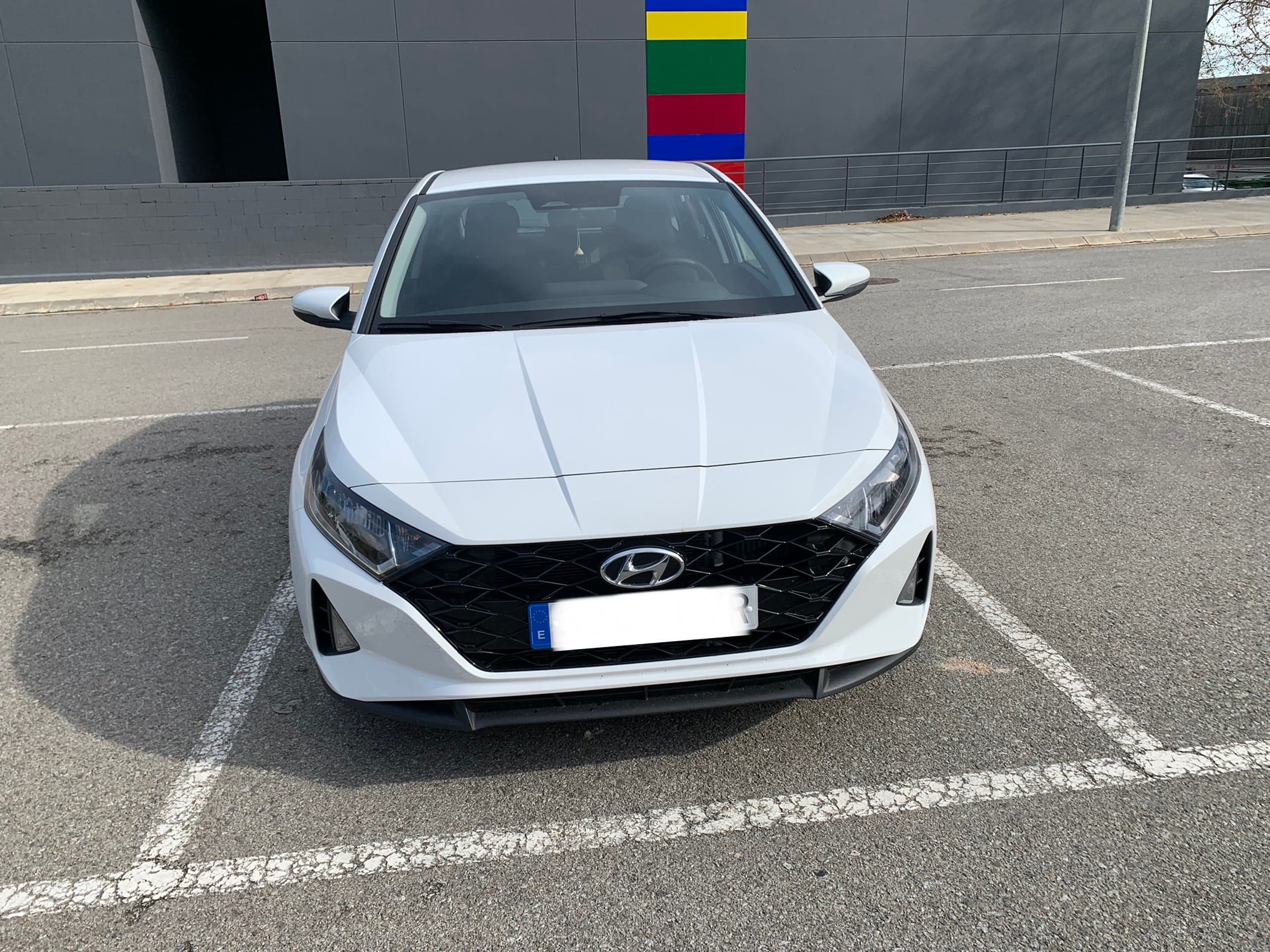 Hyundai i20, 2021, Gasolina 95 / Eléctrico (híbrido)