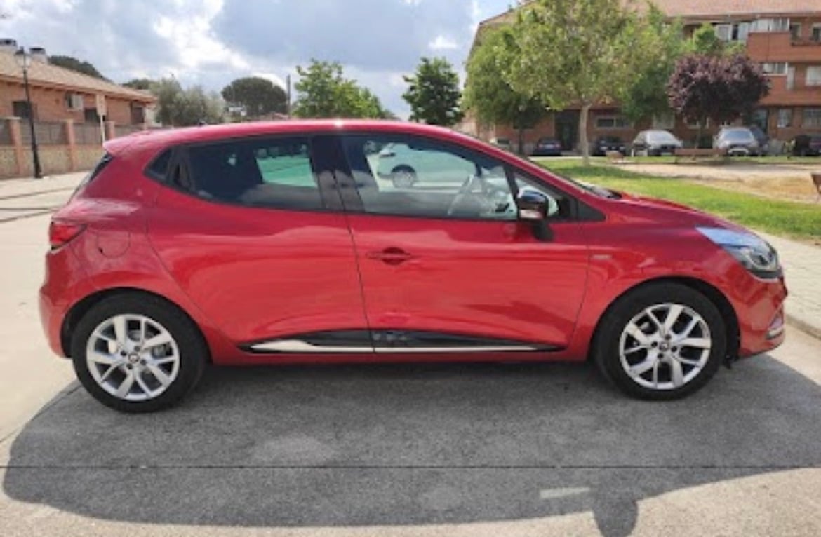 Renault Clio con Aire acondicionado