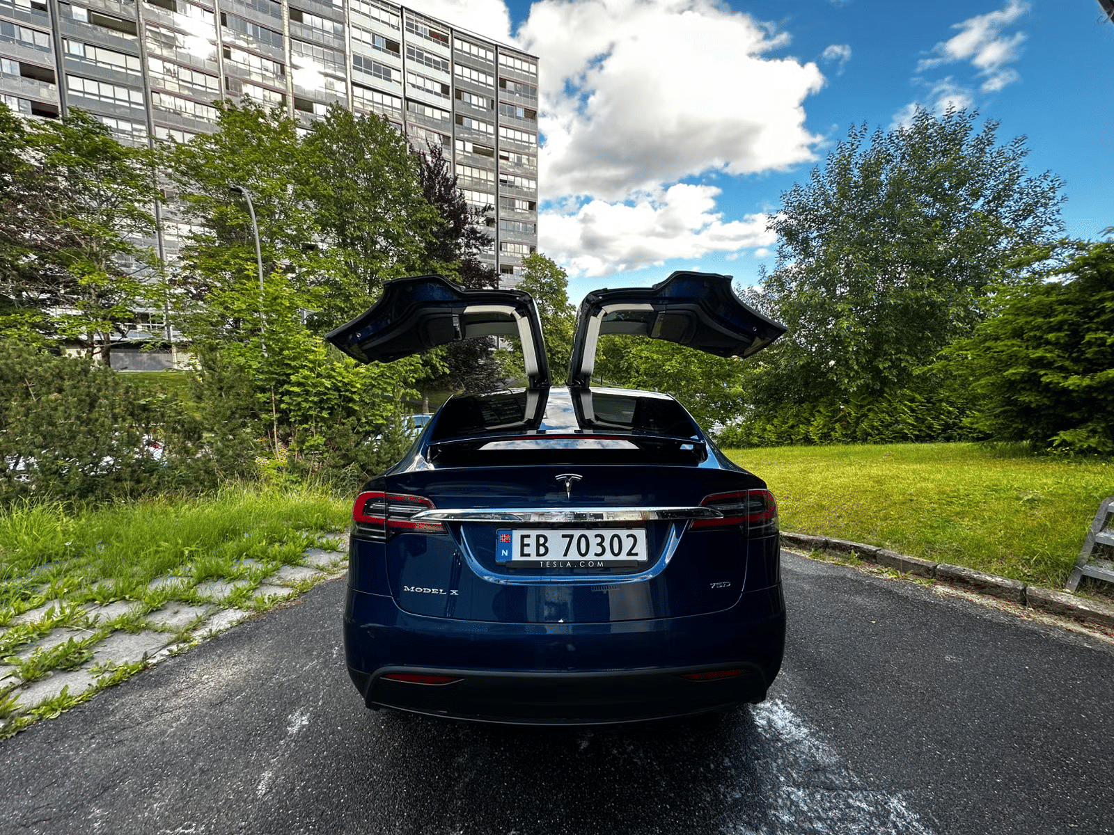 Tesla Model X med Ryggekamera