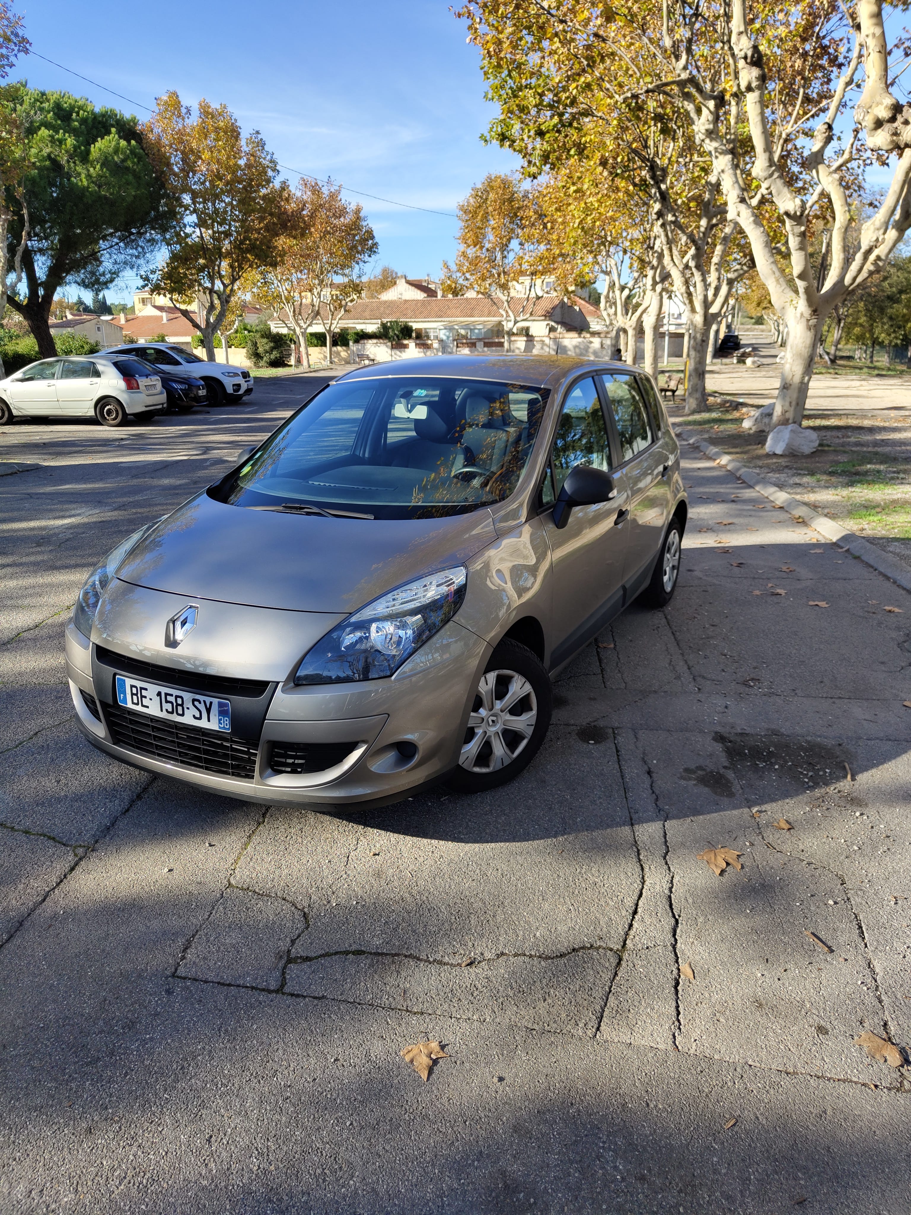 Renault Scenic 1.5, 2010, Diesel