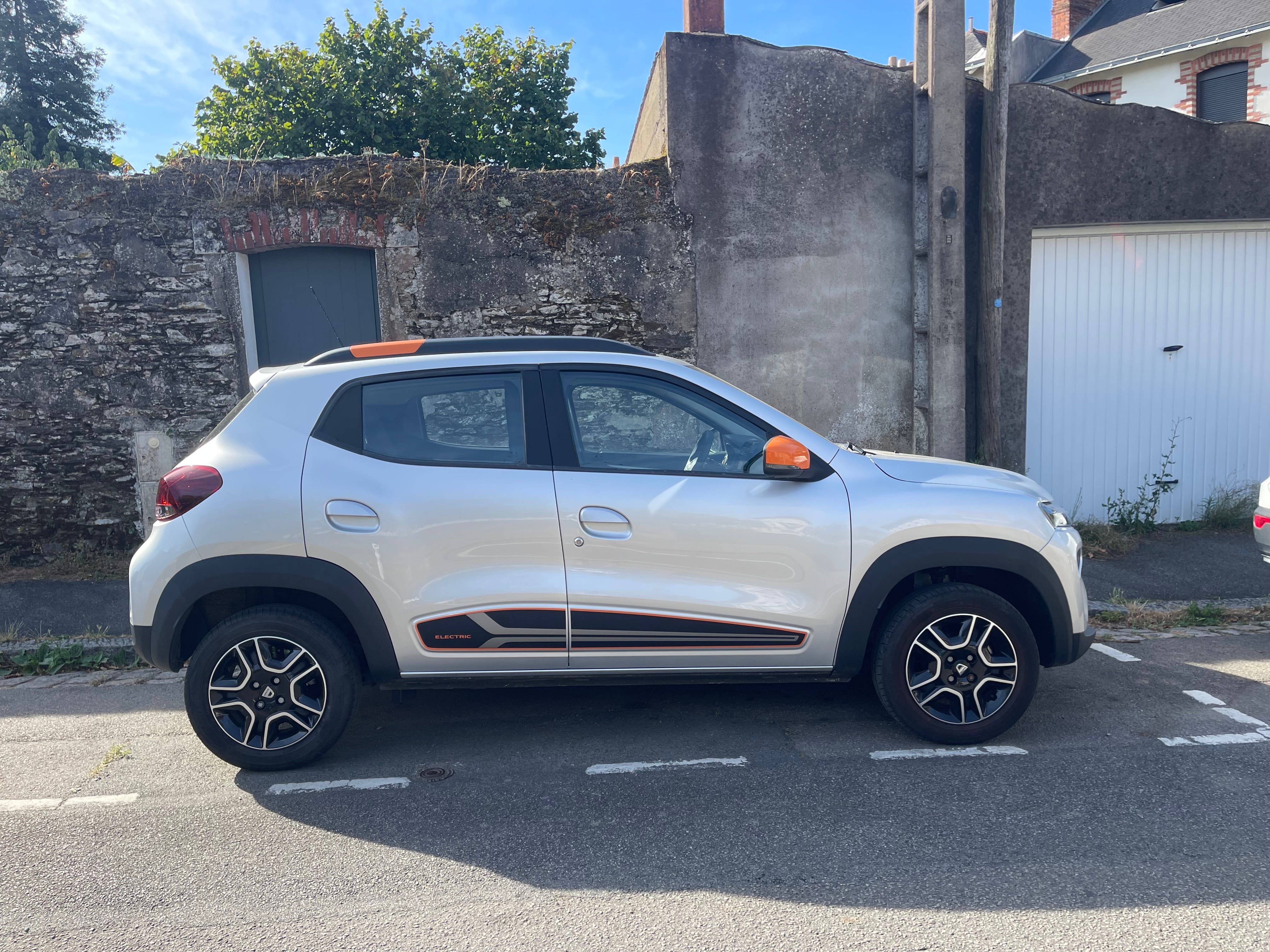 Dacia Spring avec Climatisation