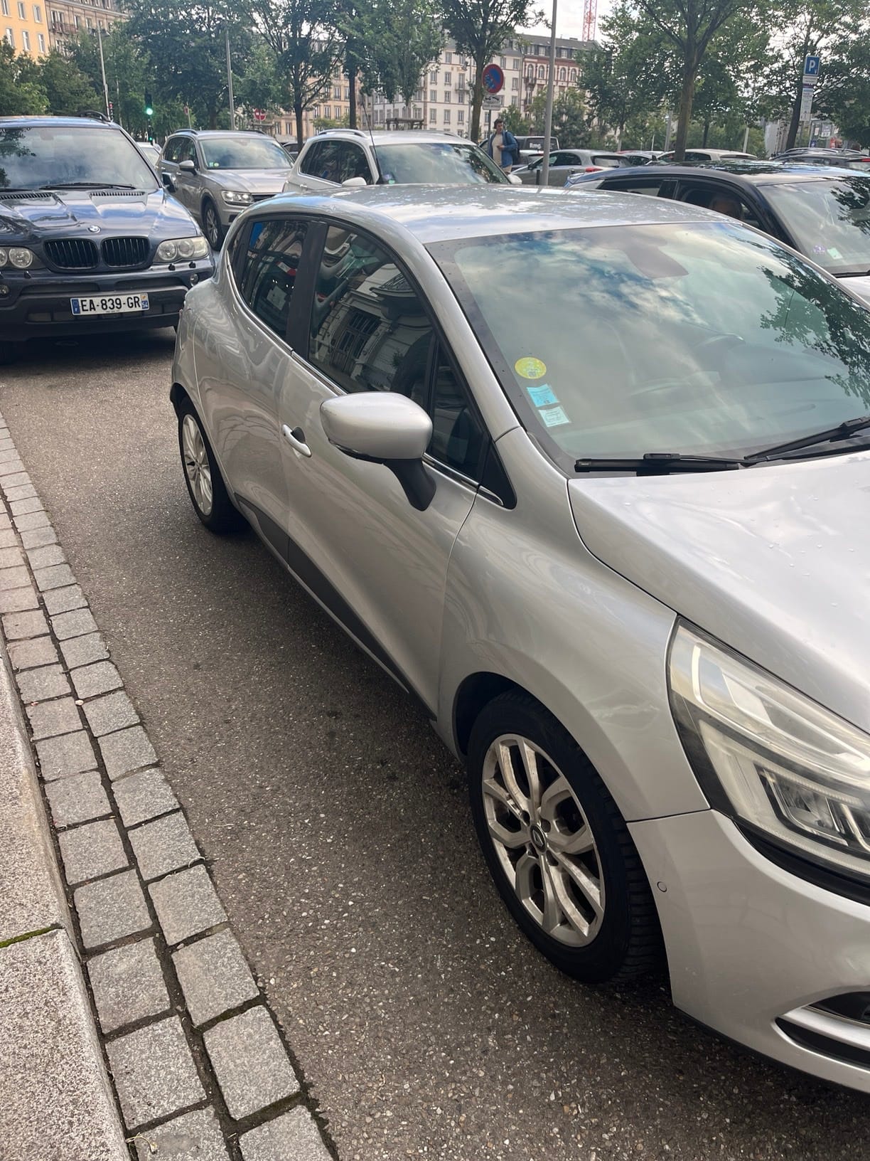 Renault Clio avec Climatisation