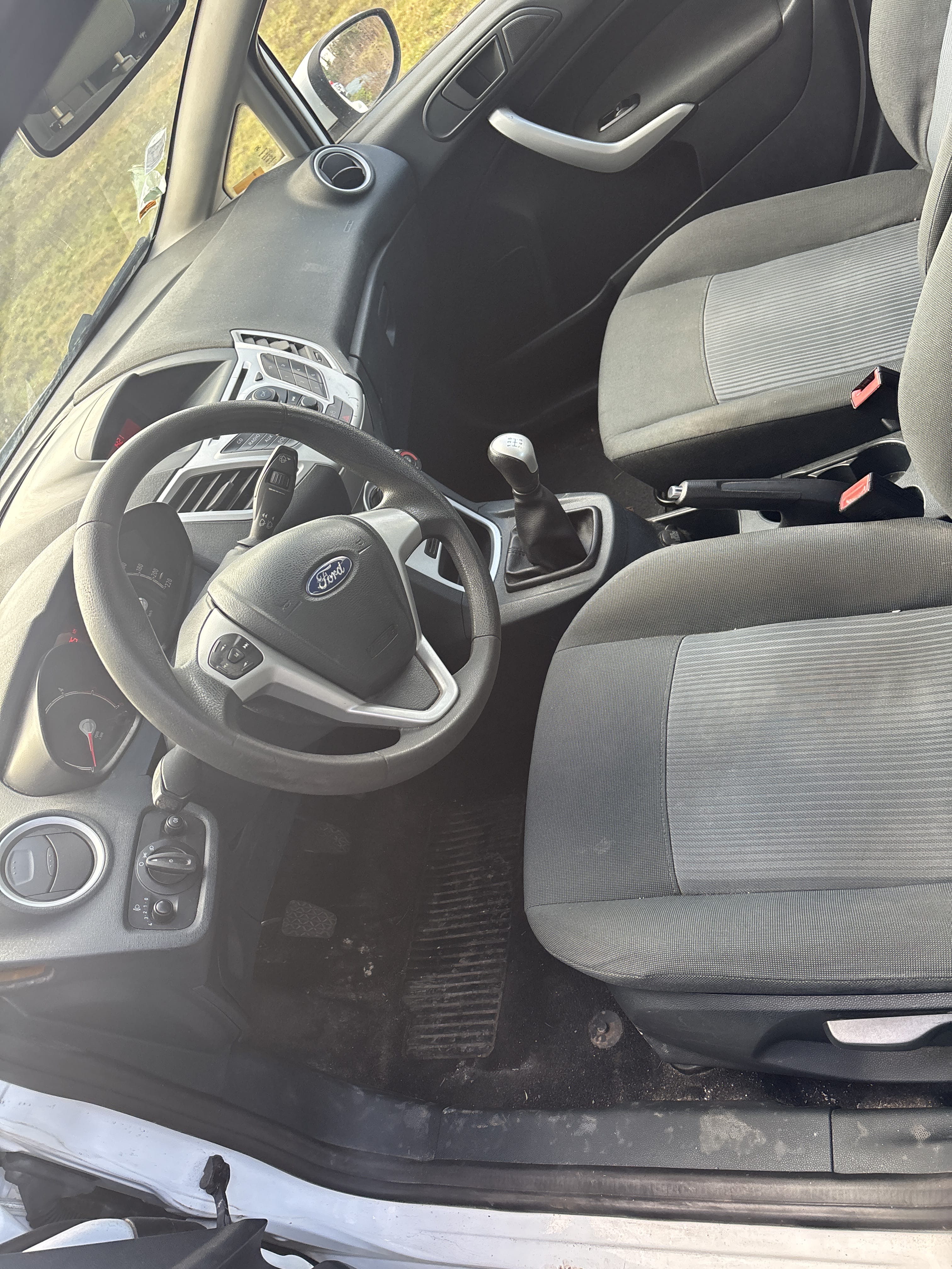 Ford Fiesta avec Entrée audio / iPod