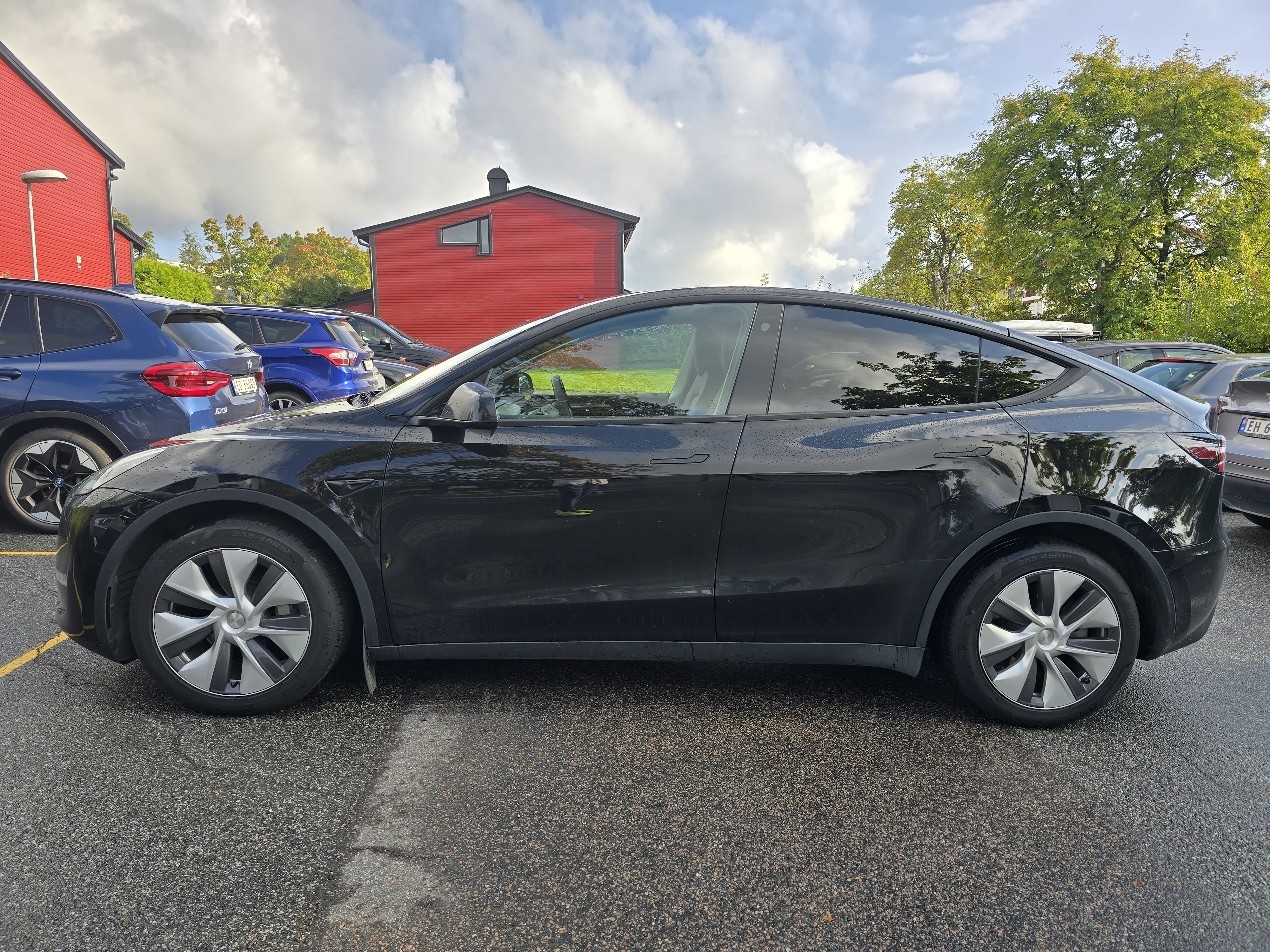 Tesla Model Y Long Range med Aircondition