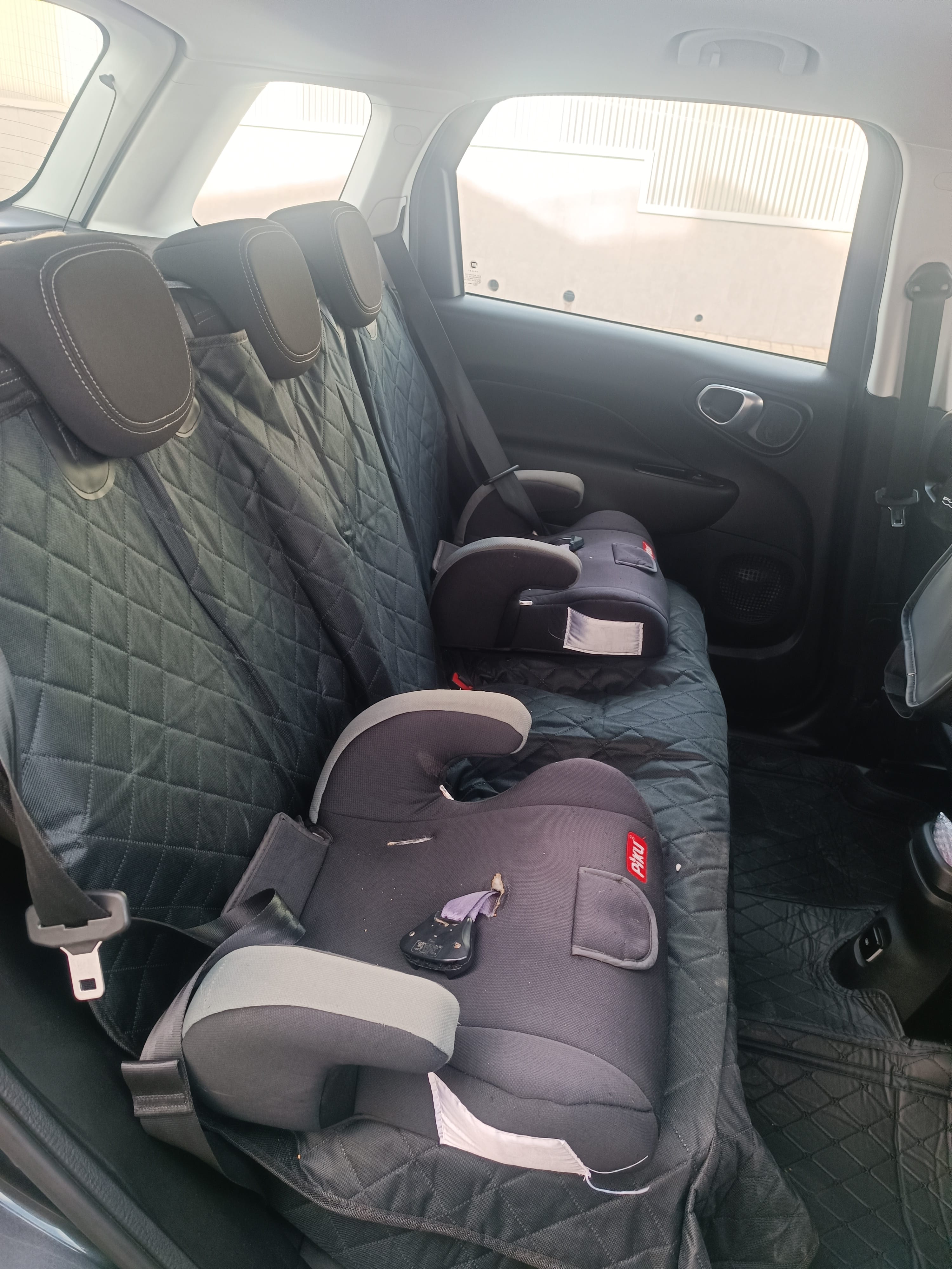 Fiat 500L Trekking con Entrada de Audio/iPod