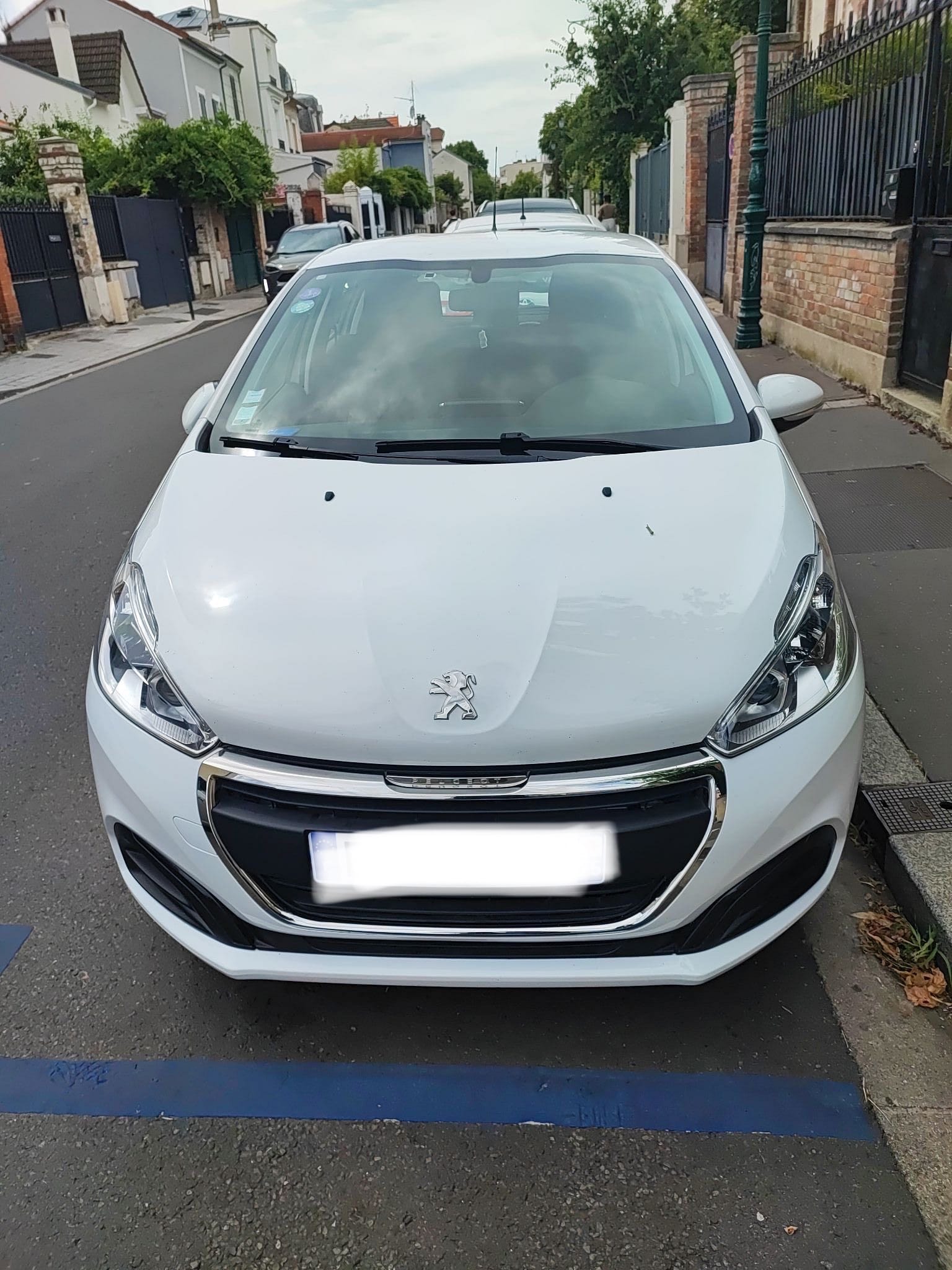 Peugeot 208, 2017, Essence 95