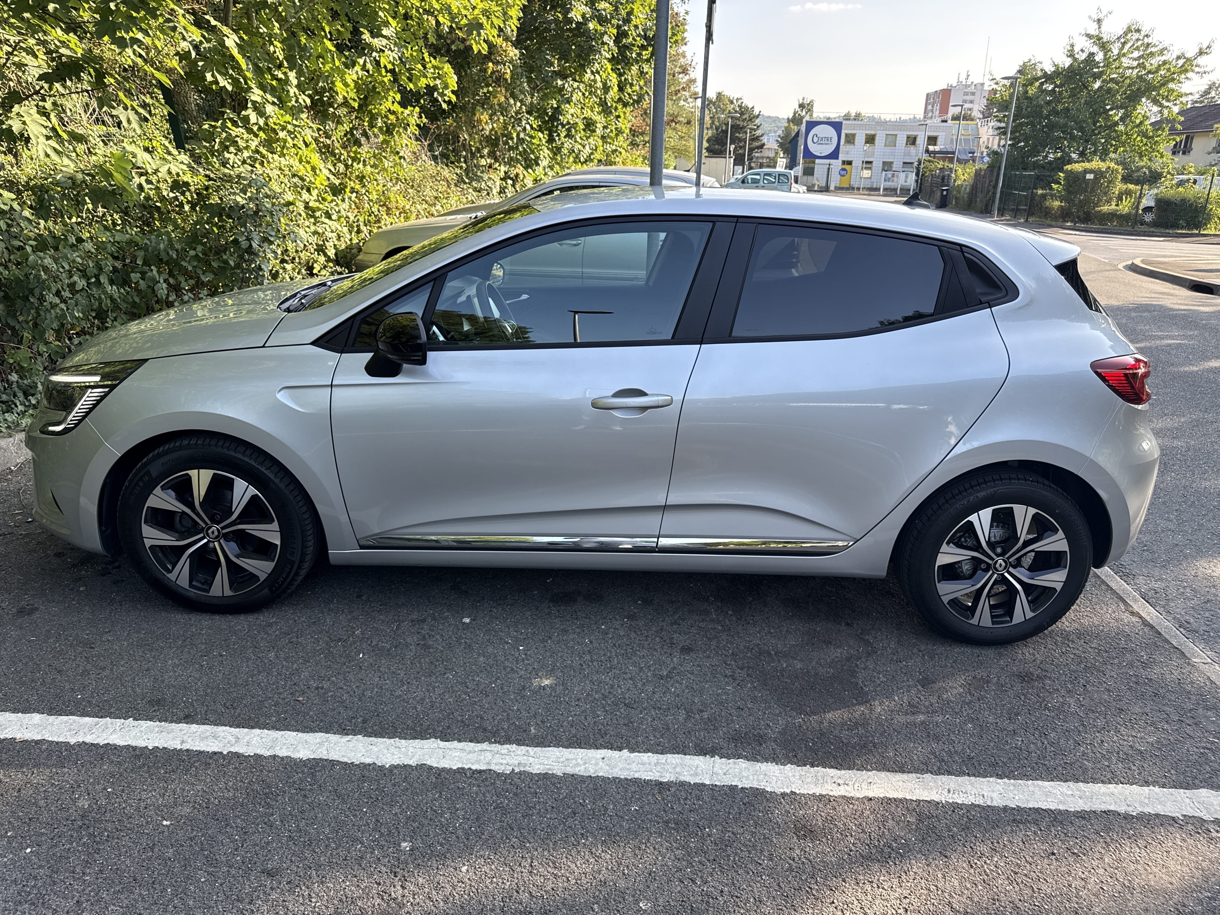 Renault Clio avec Climatisation