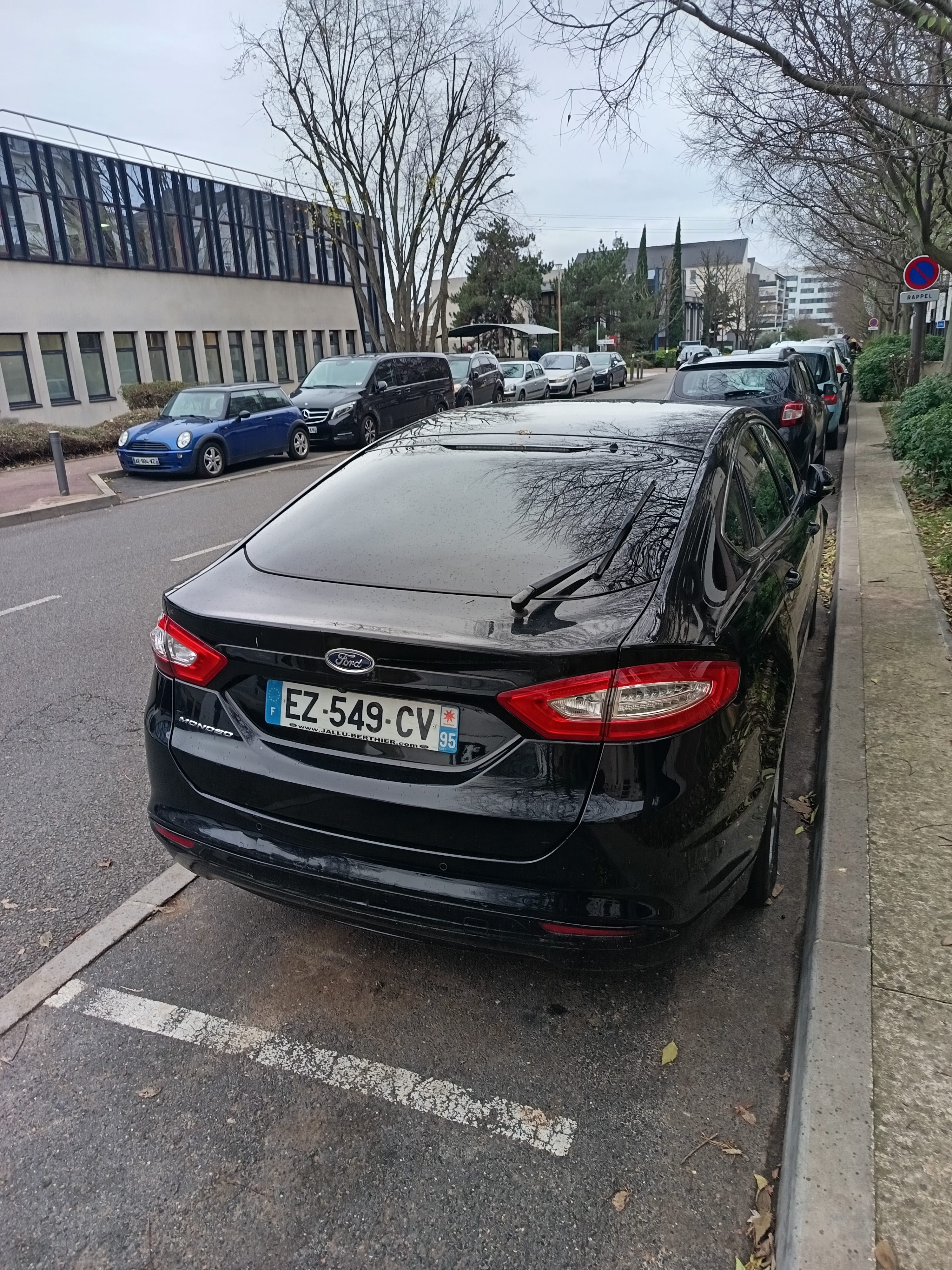 Ford Mondeo Business avec Climatisation