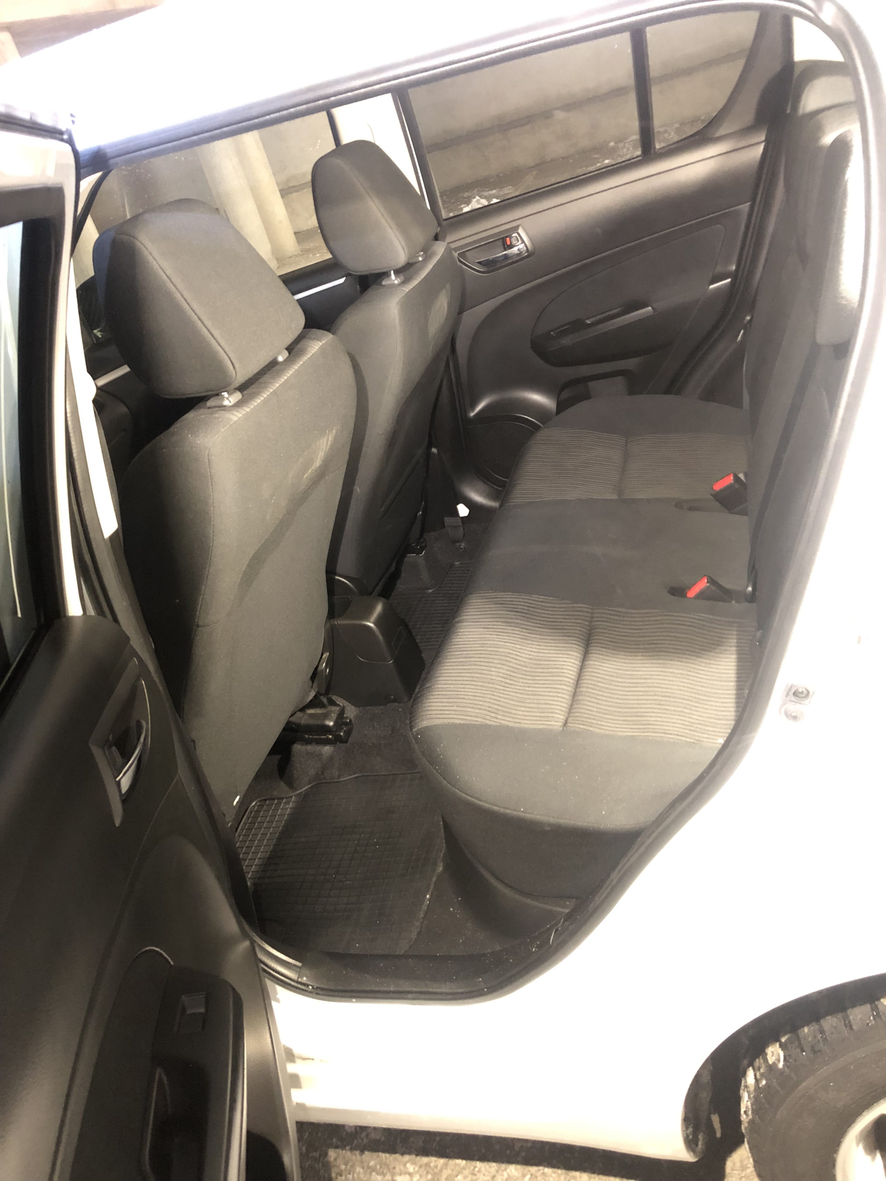 Suzuki Swift 4x4 Bensin met Vierwielaandrijving