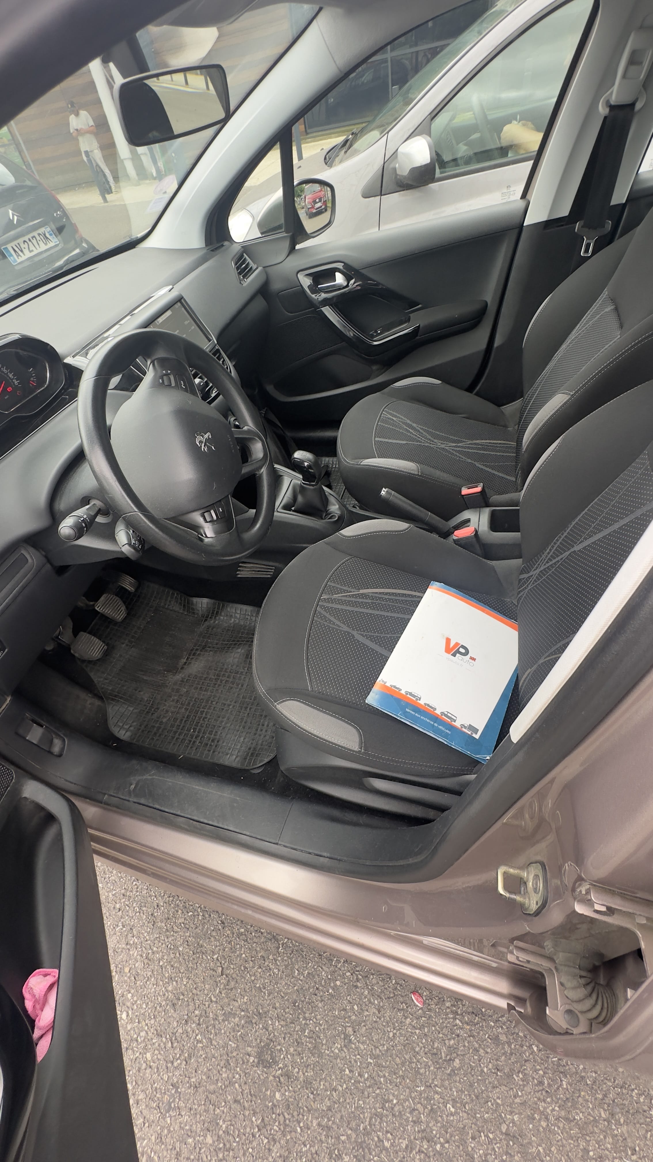 Peugeot 208 avec GPS