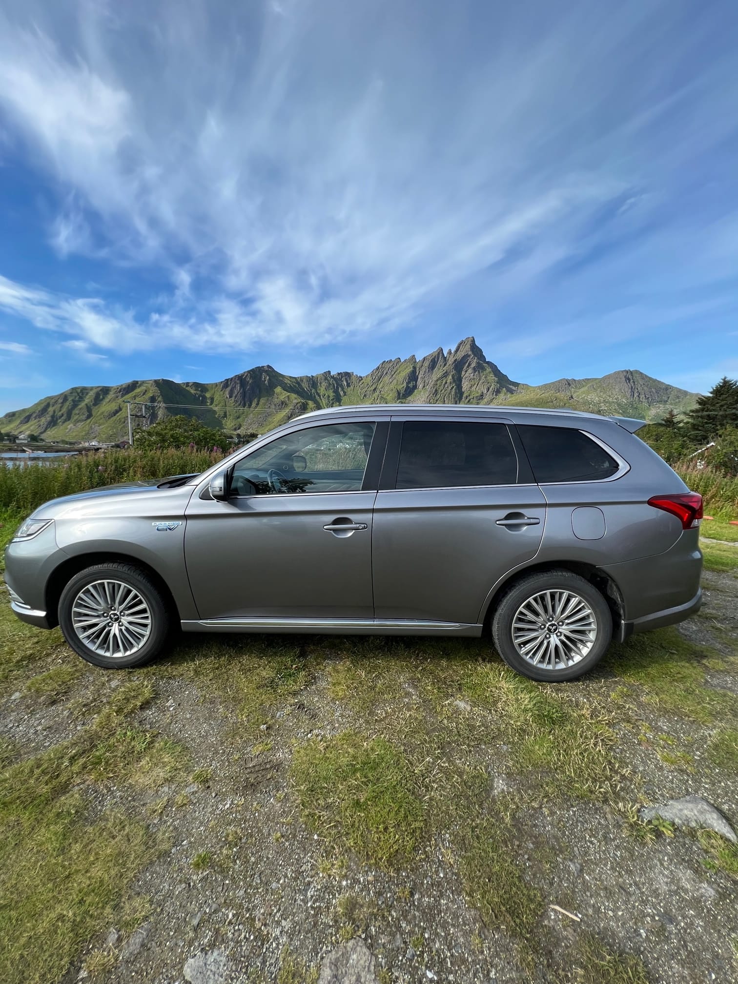 Mitsubishi Outlander Hybrid med Aircondition
