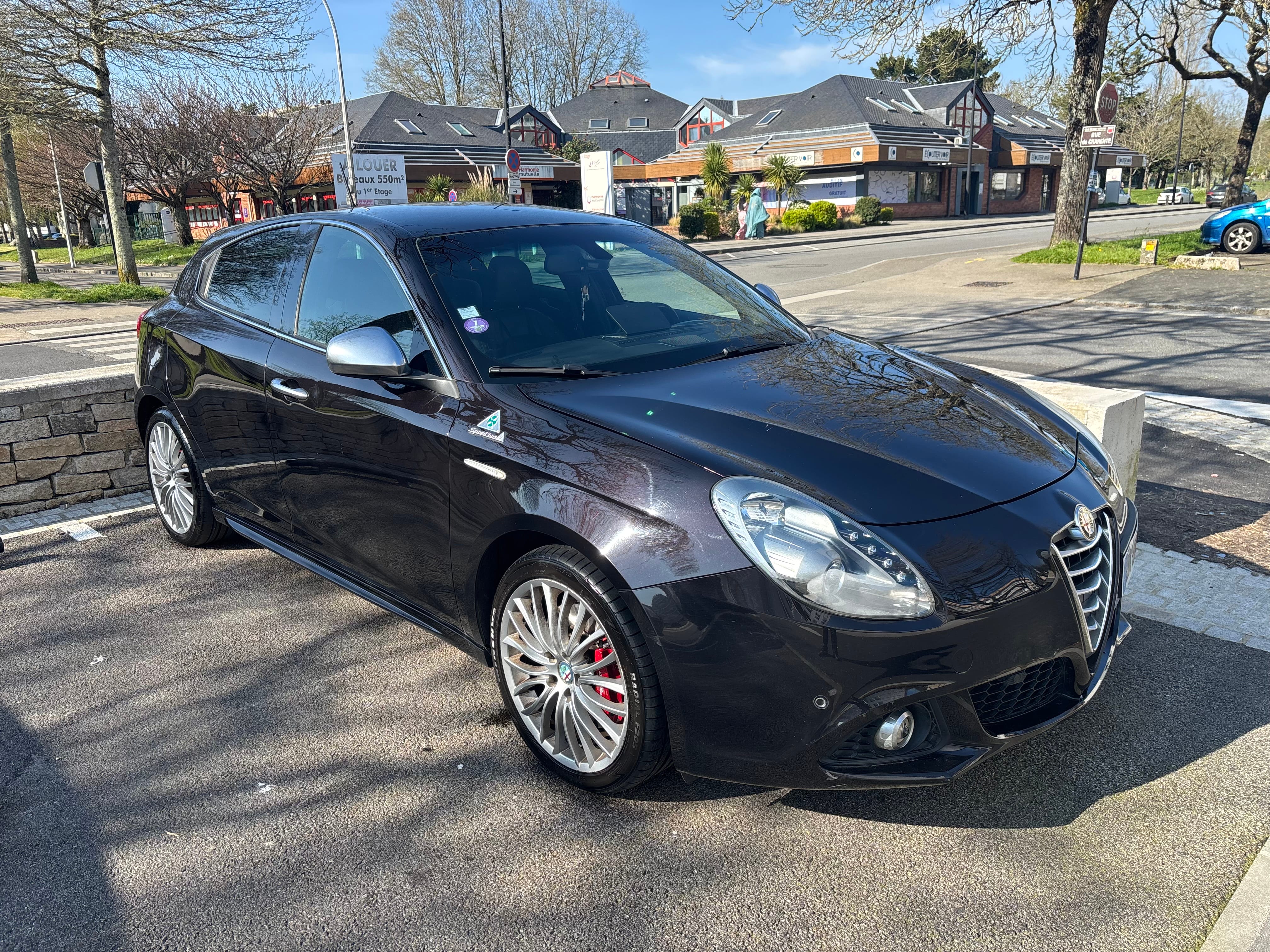 Alfa-Romeo Giulietta avec GPS