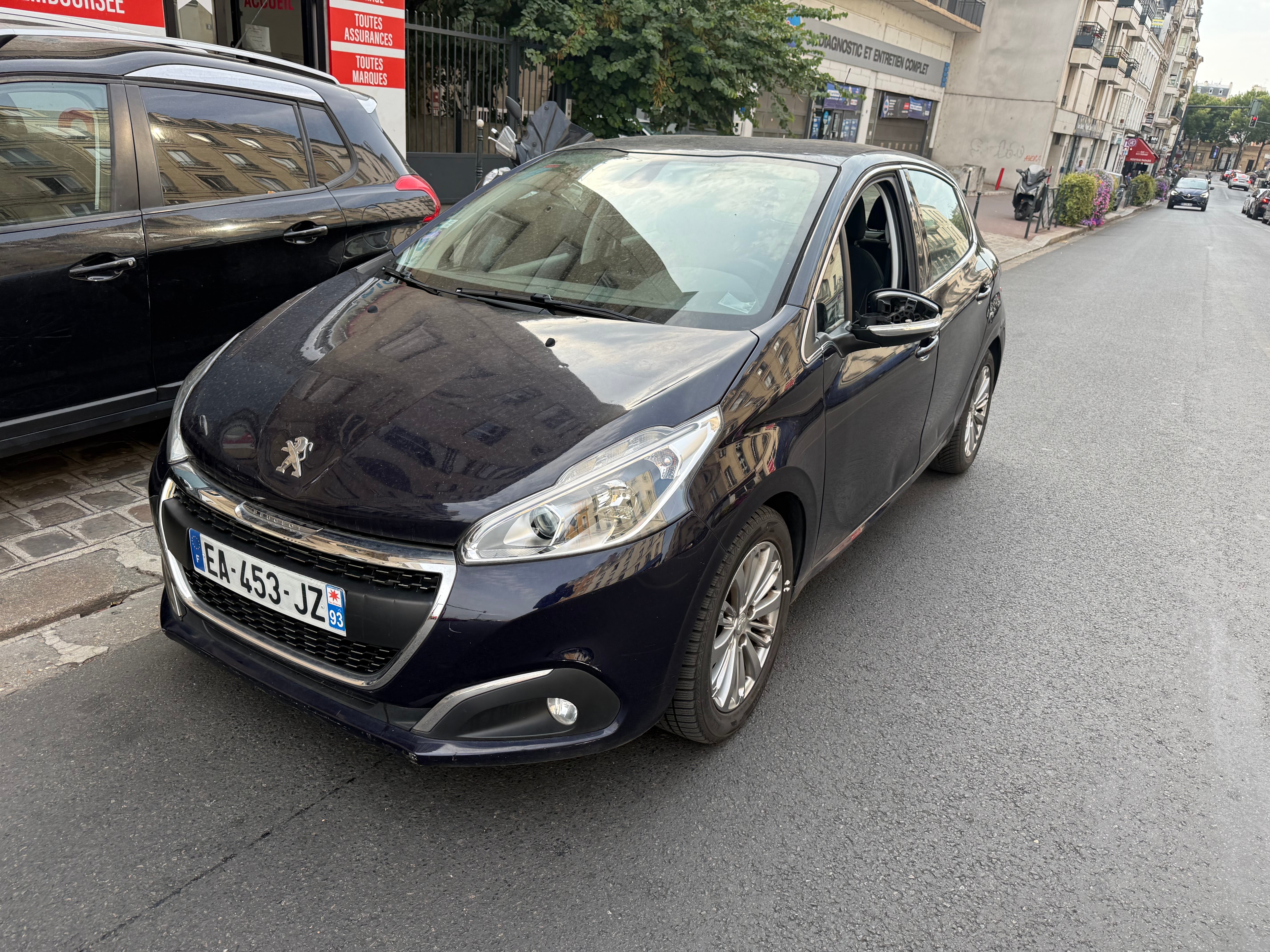 Peugeot 208, 2016, Essence 95, automatique