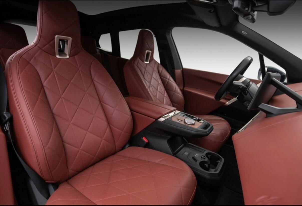 BMW iX xDrive50 med Firehjulstrekk