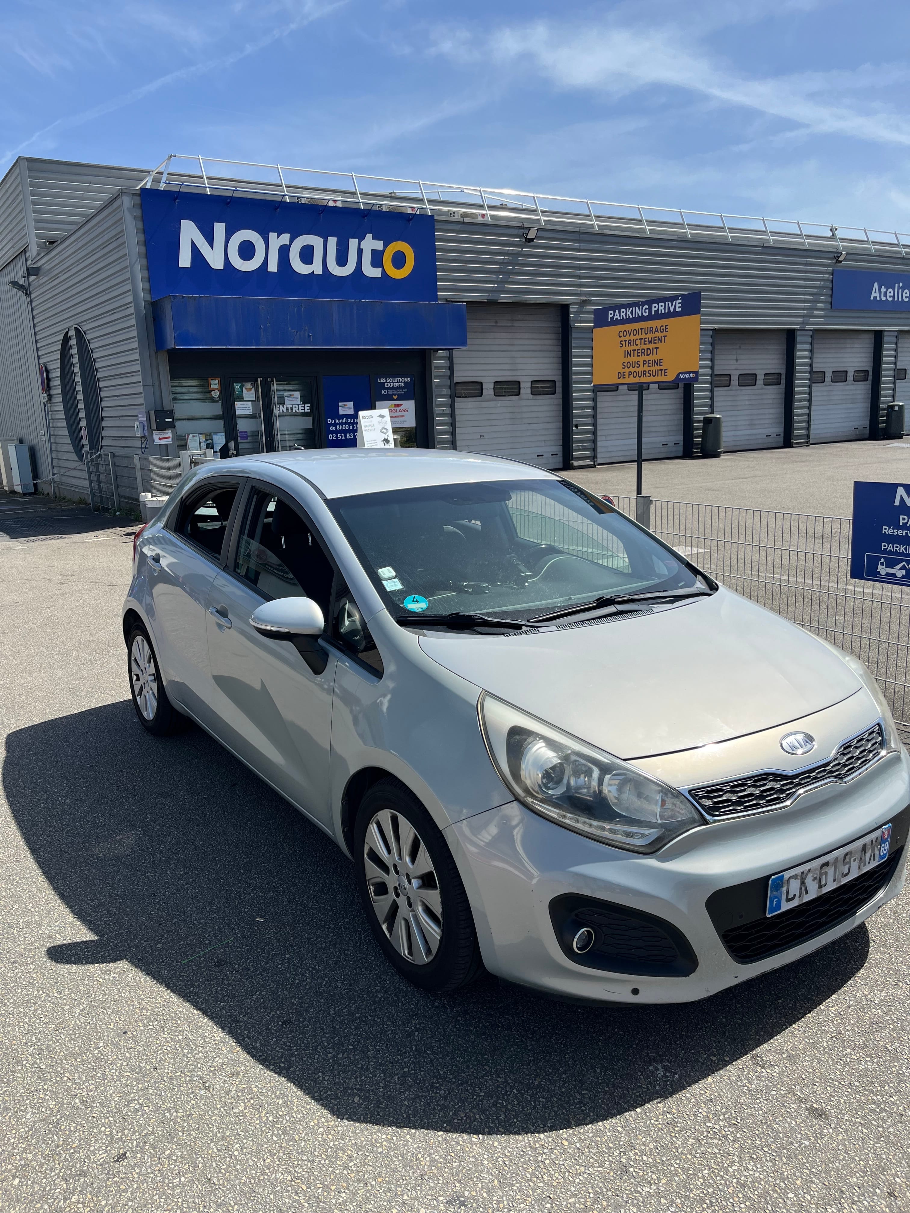 Kia Rio 1.4 CRDI avec Audio Bluetooth