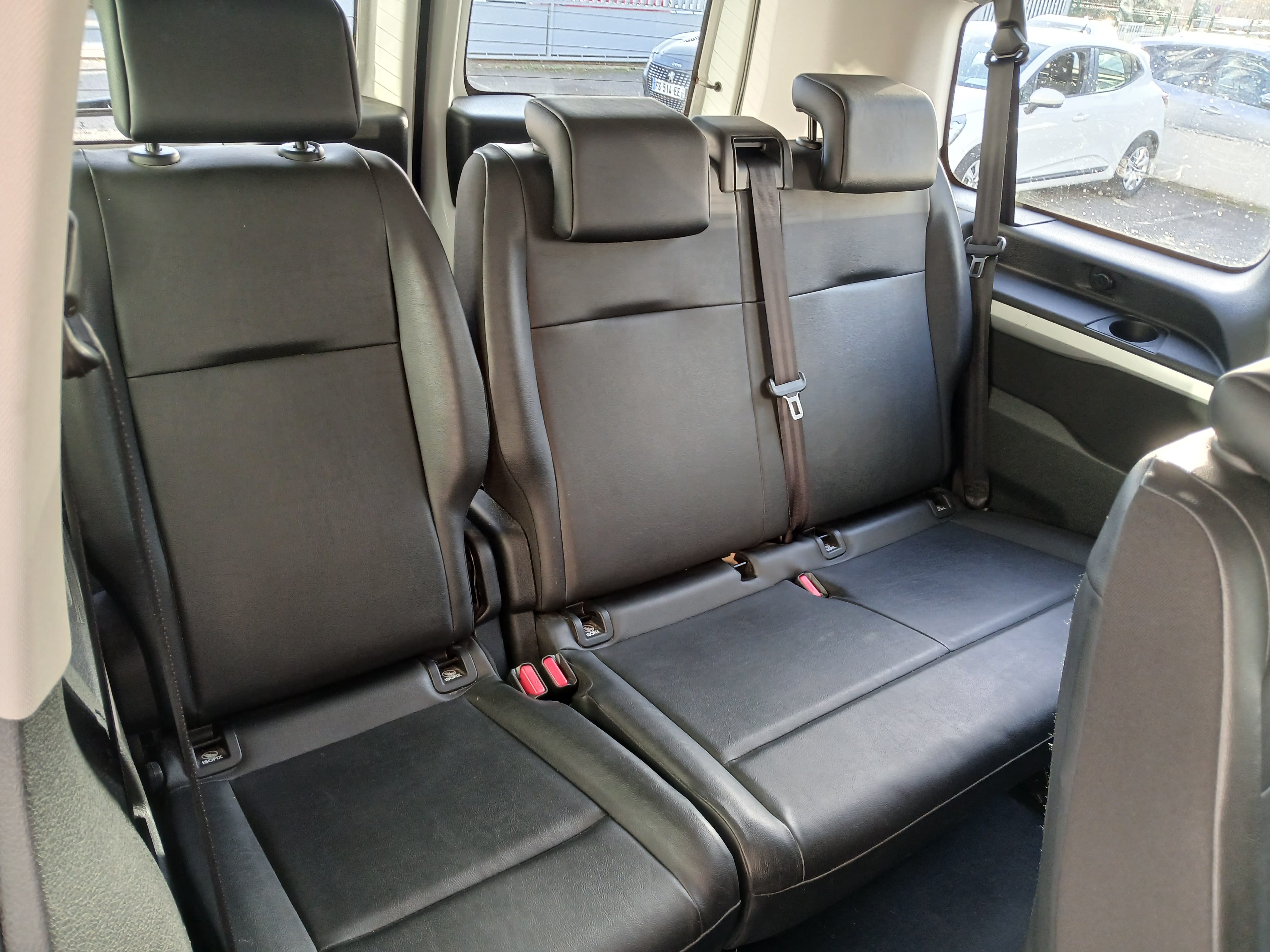 Peugeot Expert avec Apple CarPlay