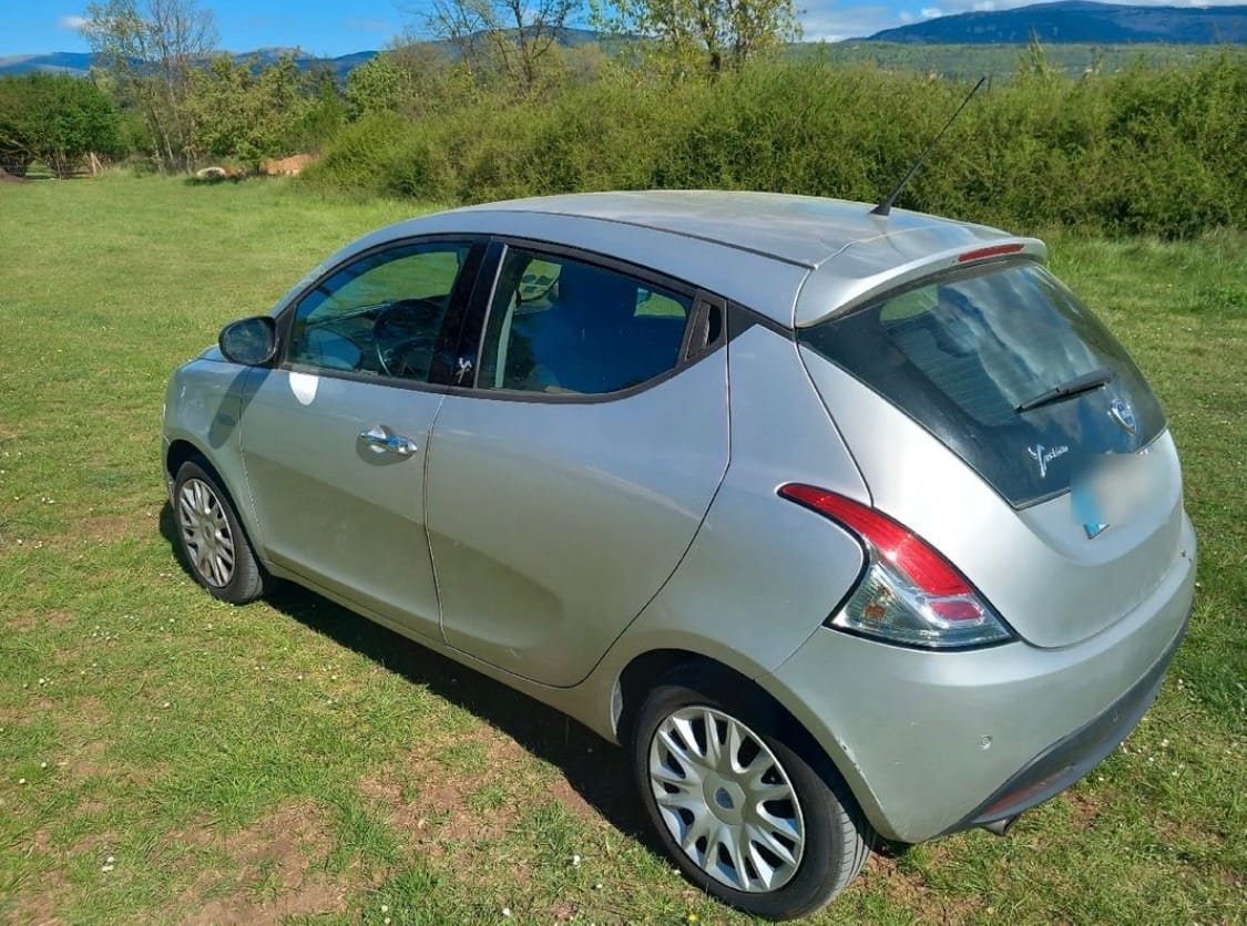 Lancia Ypsilon avec Climatisation