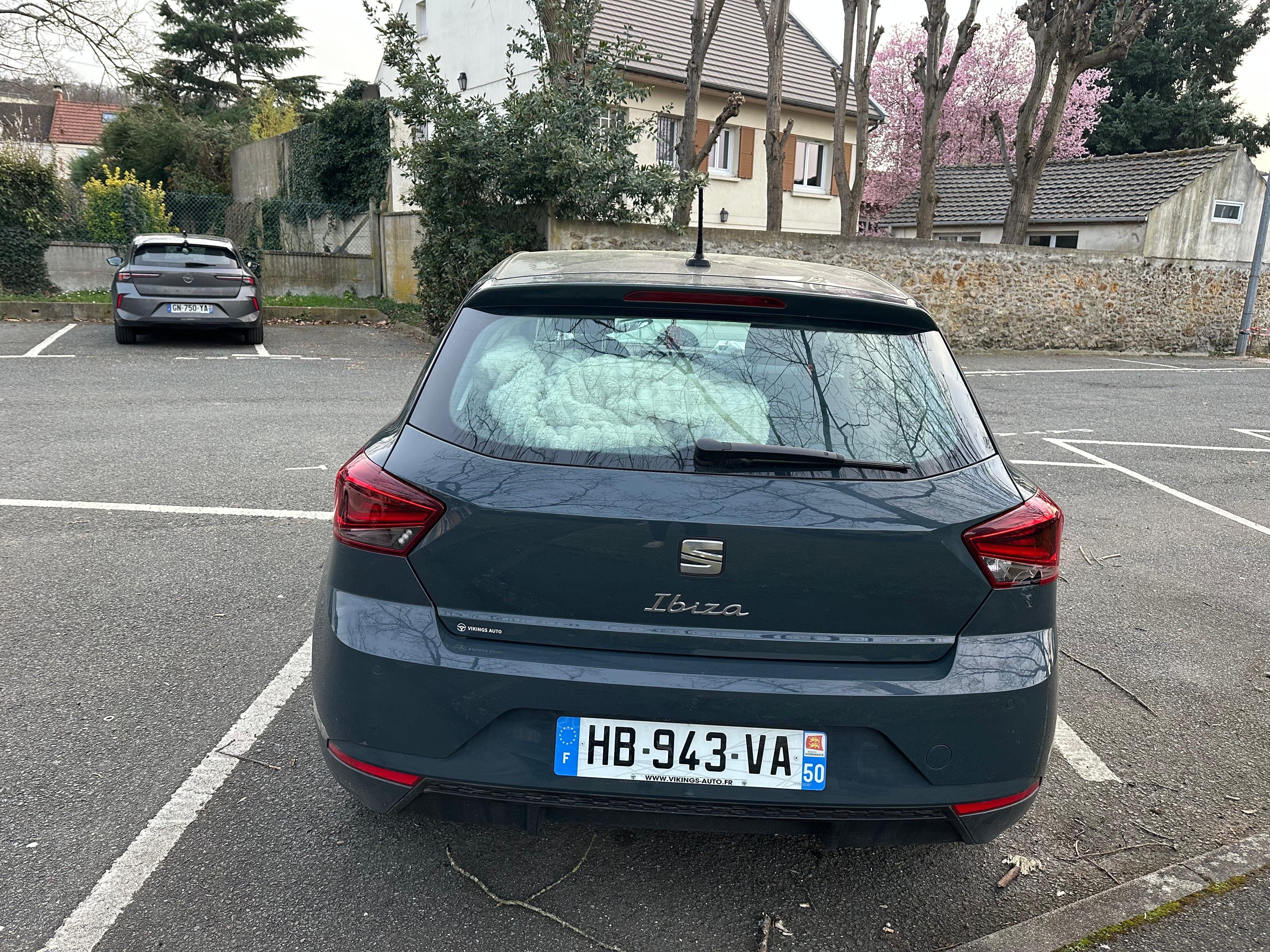 Seat Ibiza avec GPS