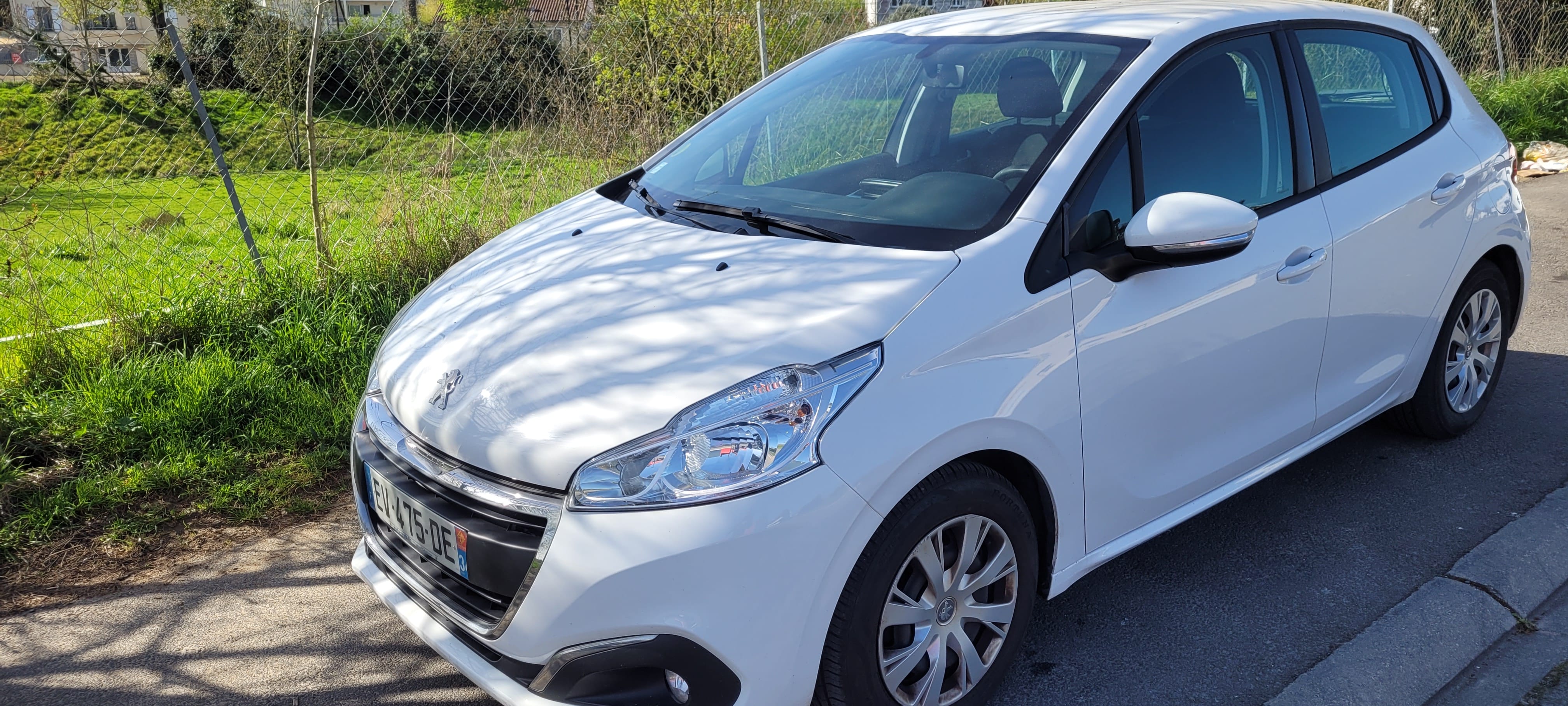 Peugeot 208 Société, 2018, Diesel