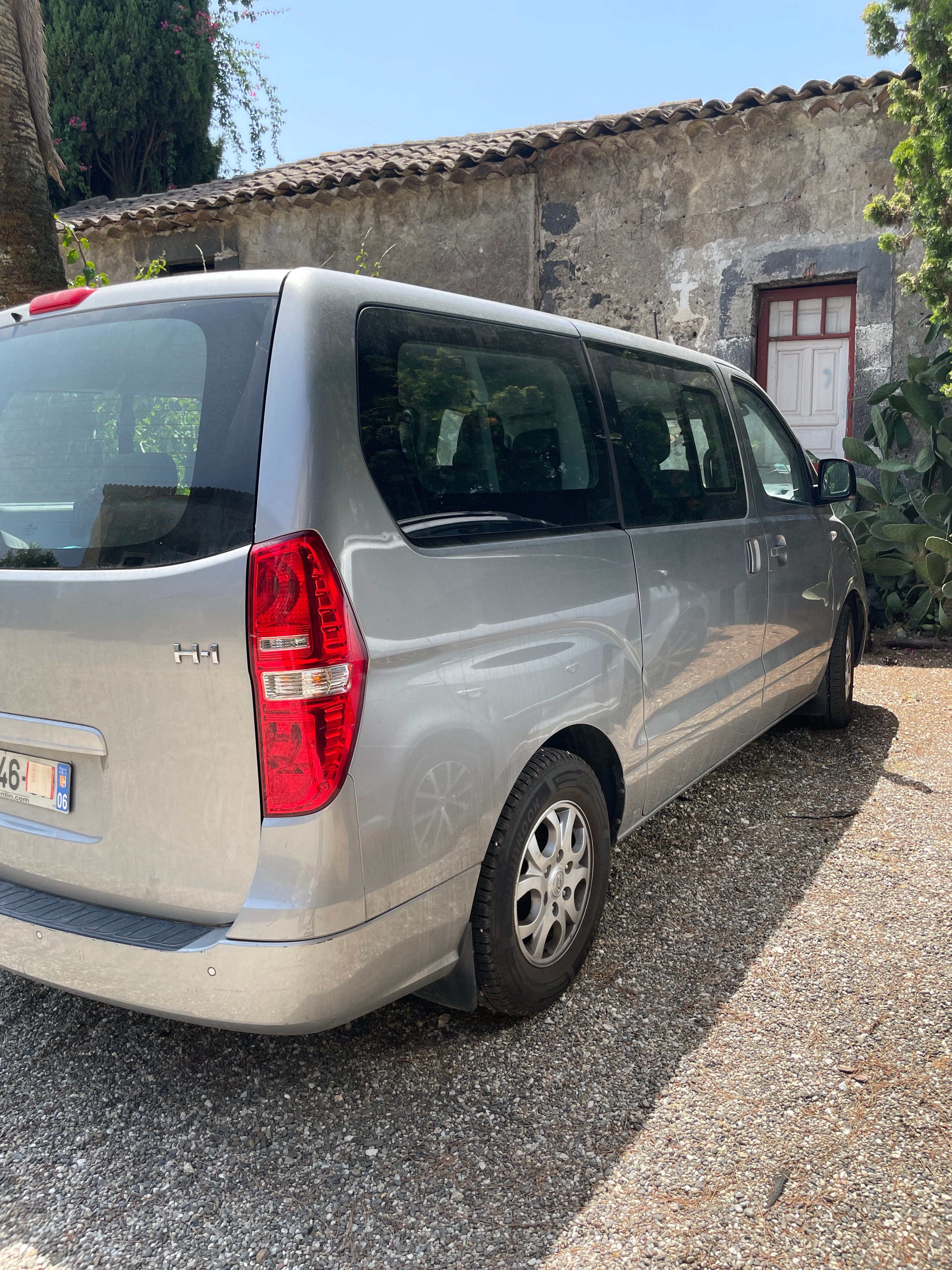 Hyundai H-1 Van