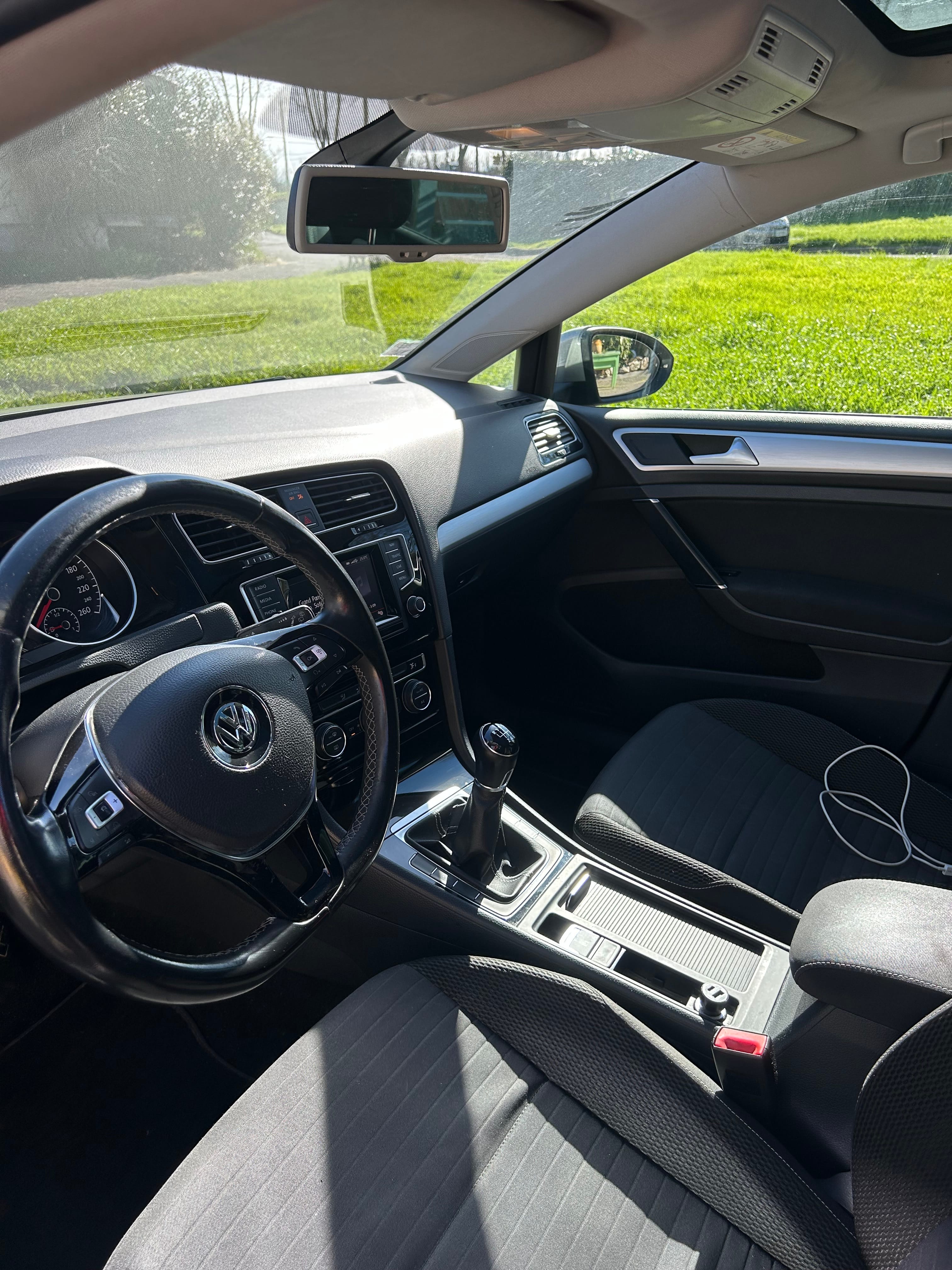 Volkswagen Golf avec GPS