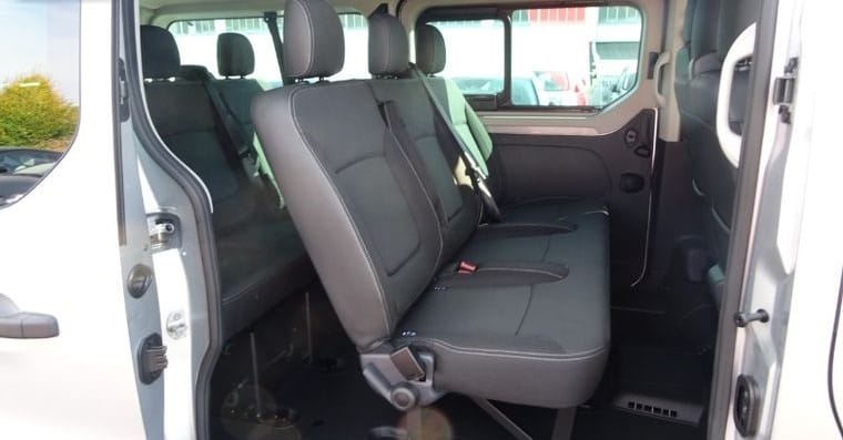Renault Trafic Passenger avec Pneus neige