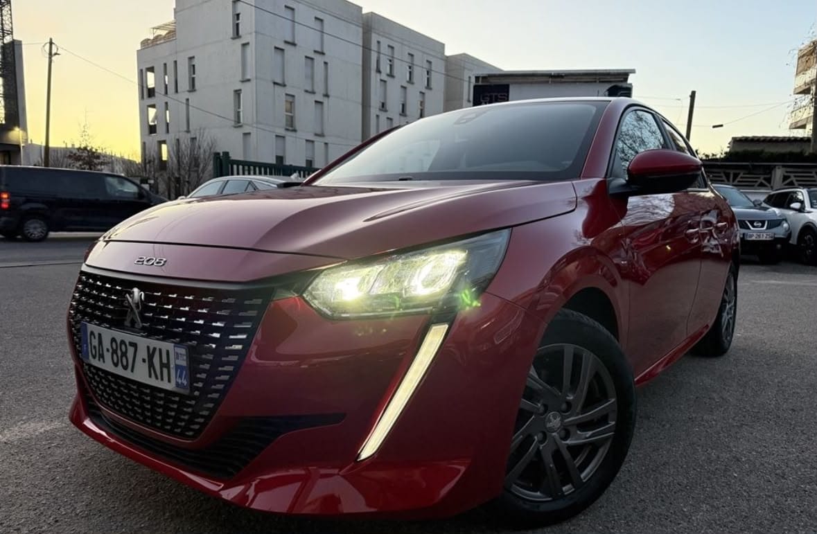 Peugeot 208, 2021, Essence 95