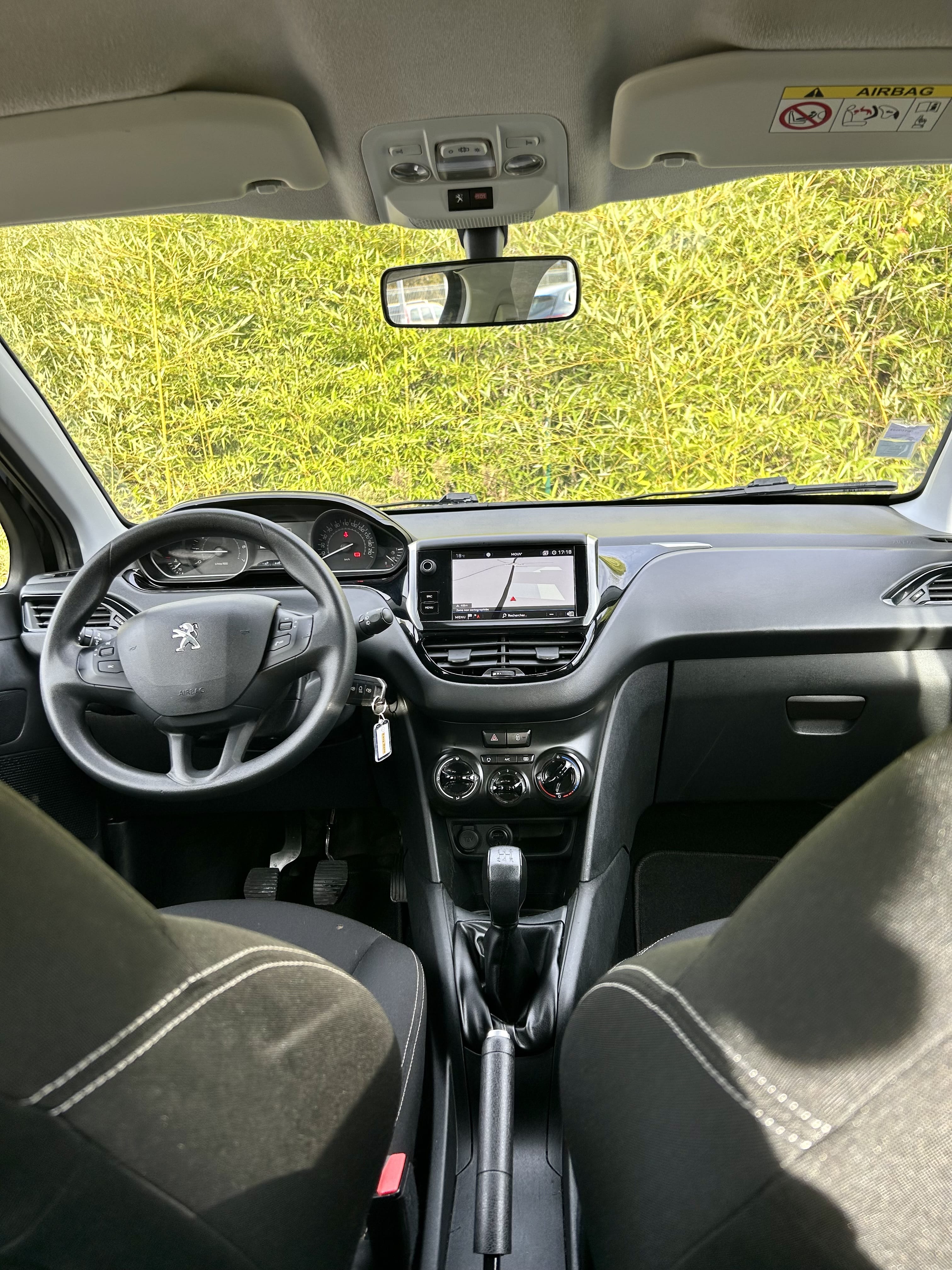 Peugeot 208 avec Régulateur de vitesse
