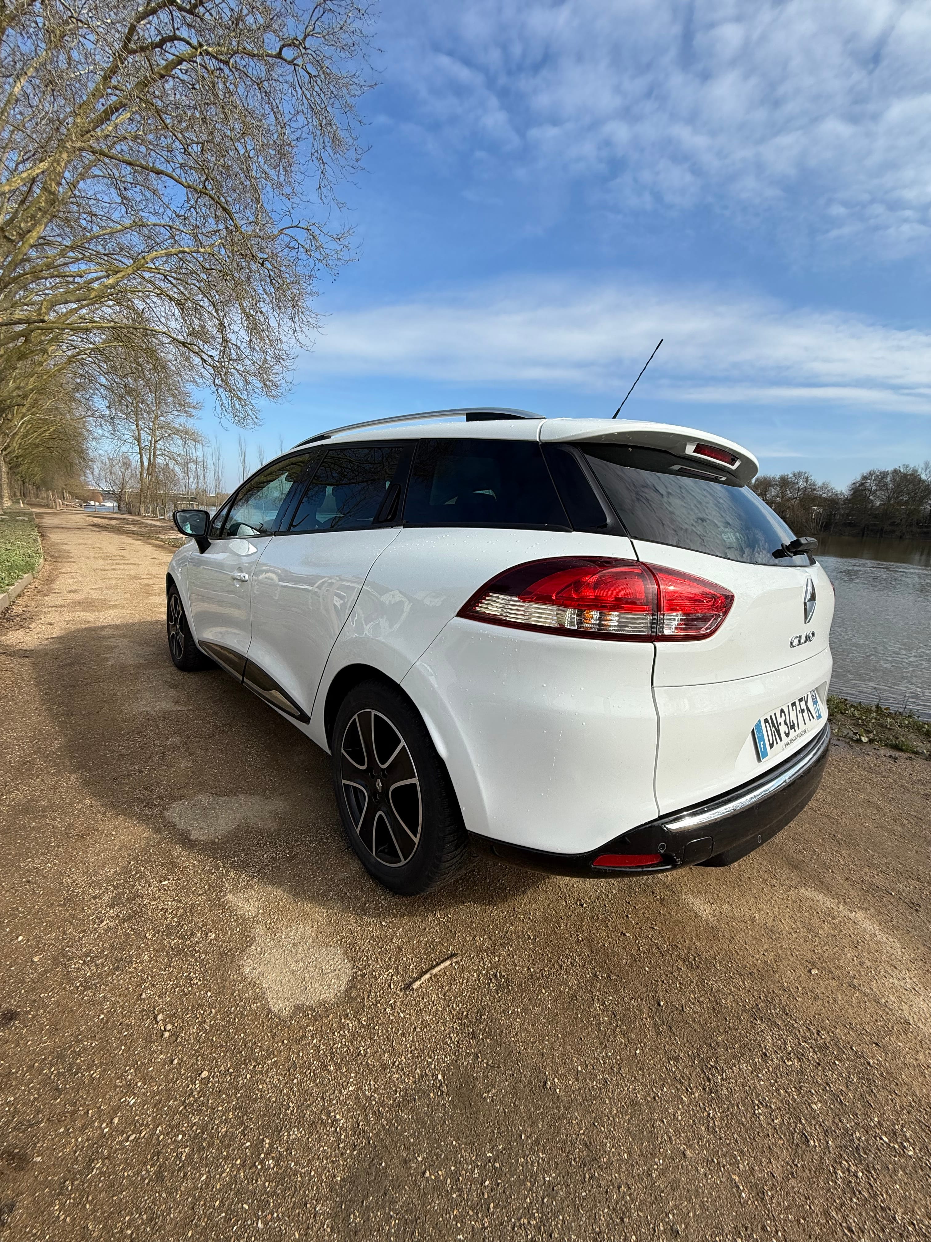 Renault Clio Estate avec GPS