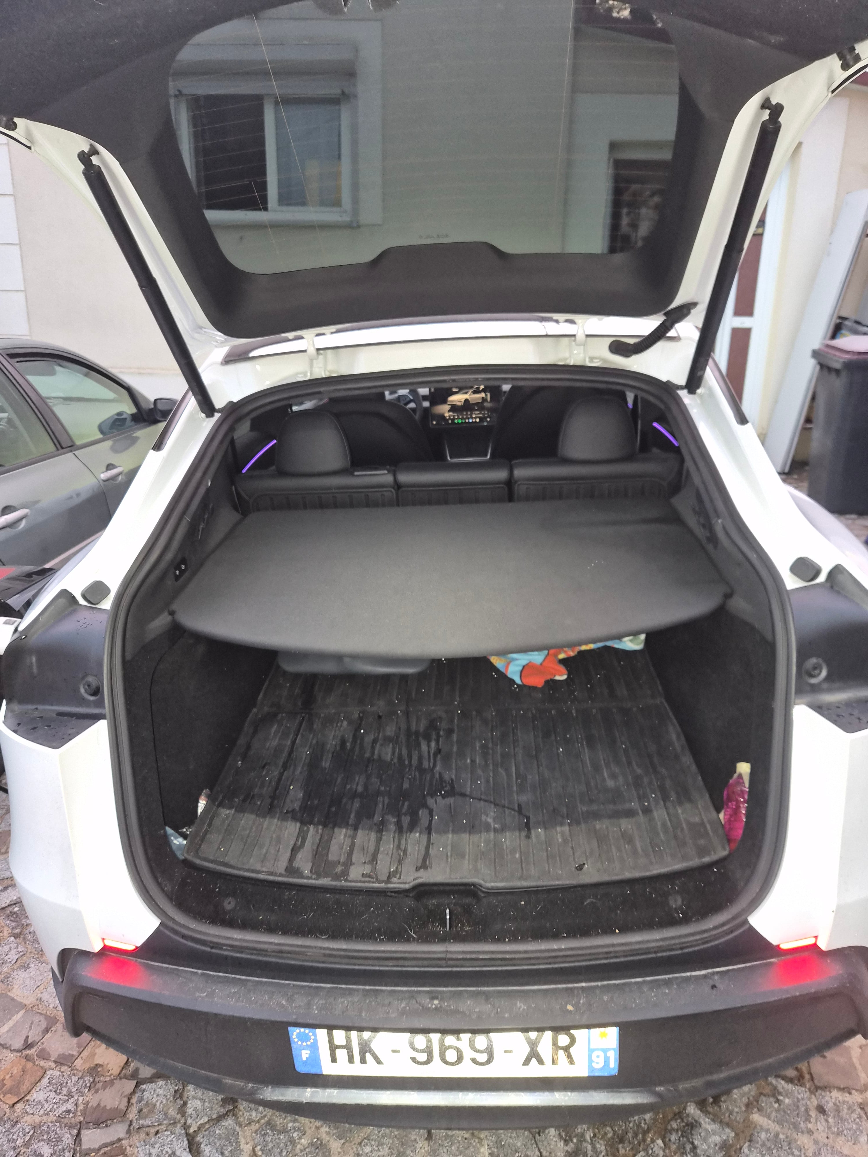 Tesla Model Y Long Range