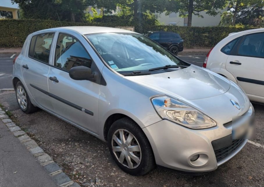 Renault Clio GARE SNCF avec Climatisation