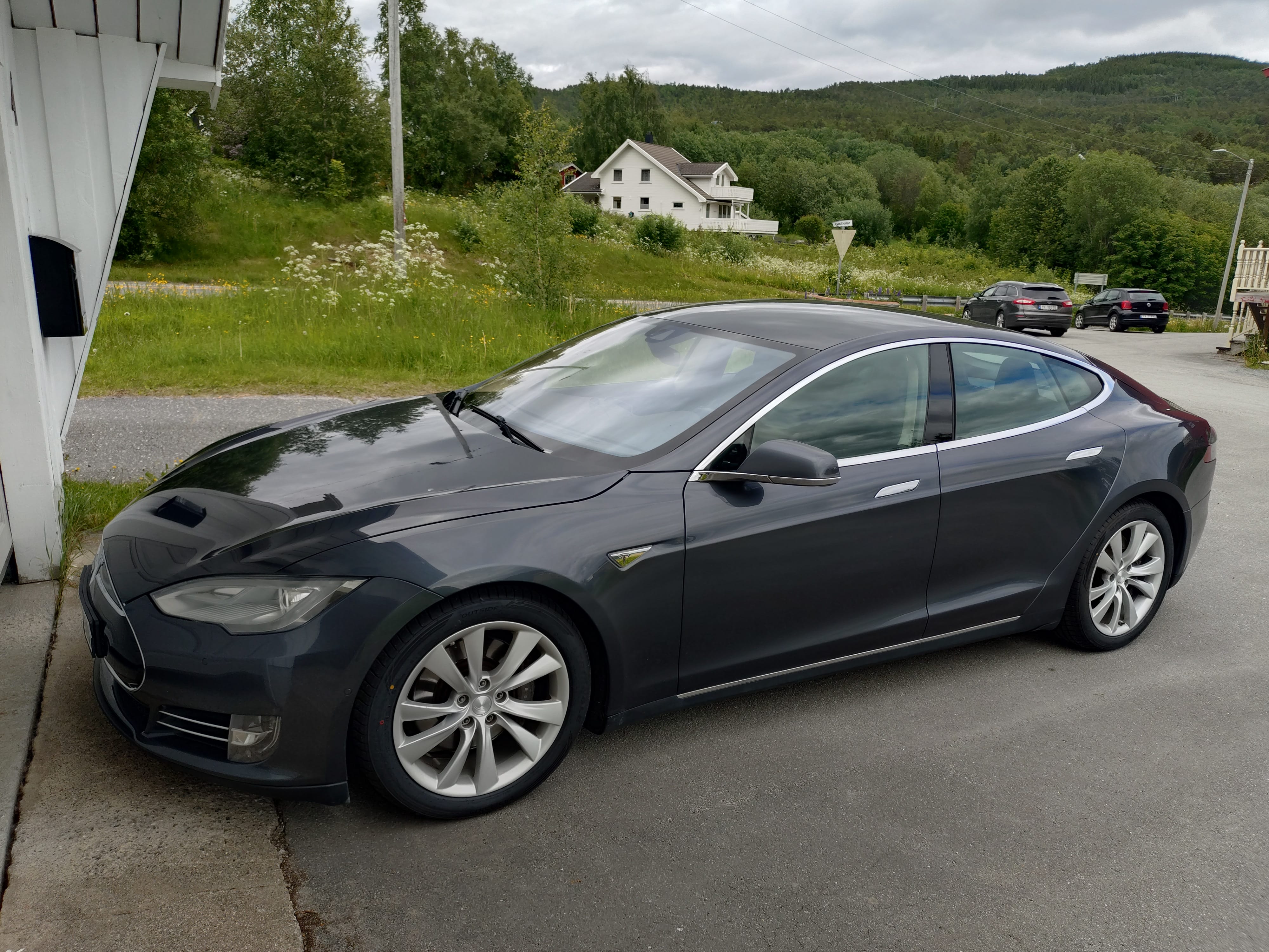 Tesla Model S, 2015, Elektrisk, automatisk