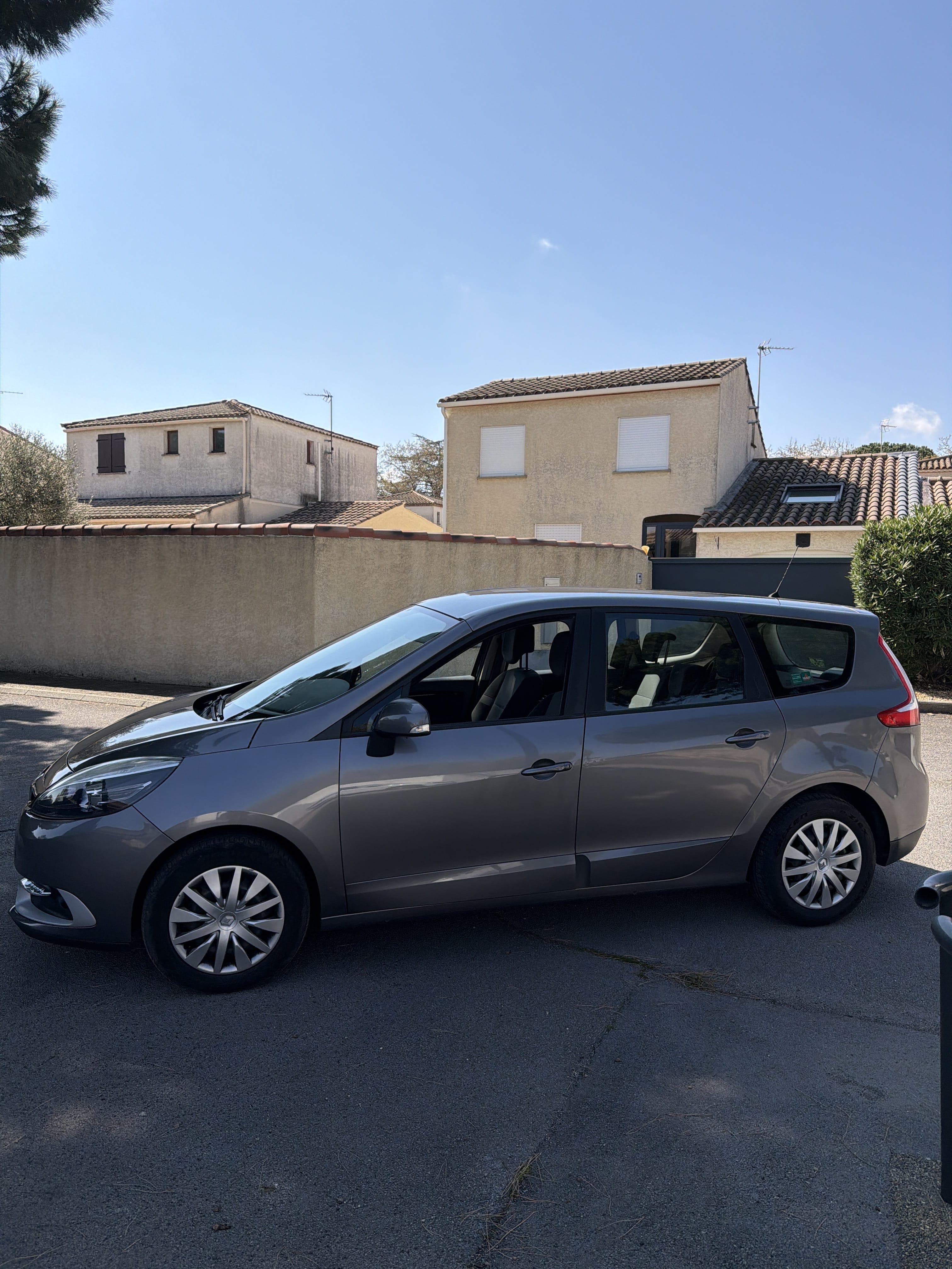 Renault Grand Scenic 7 places avec Climatisation
