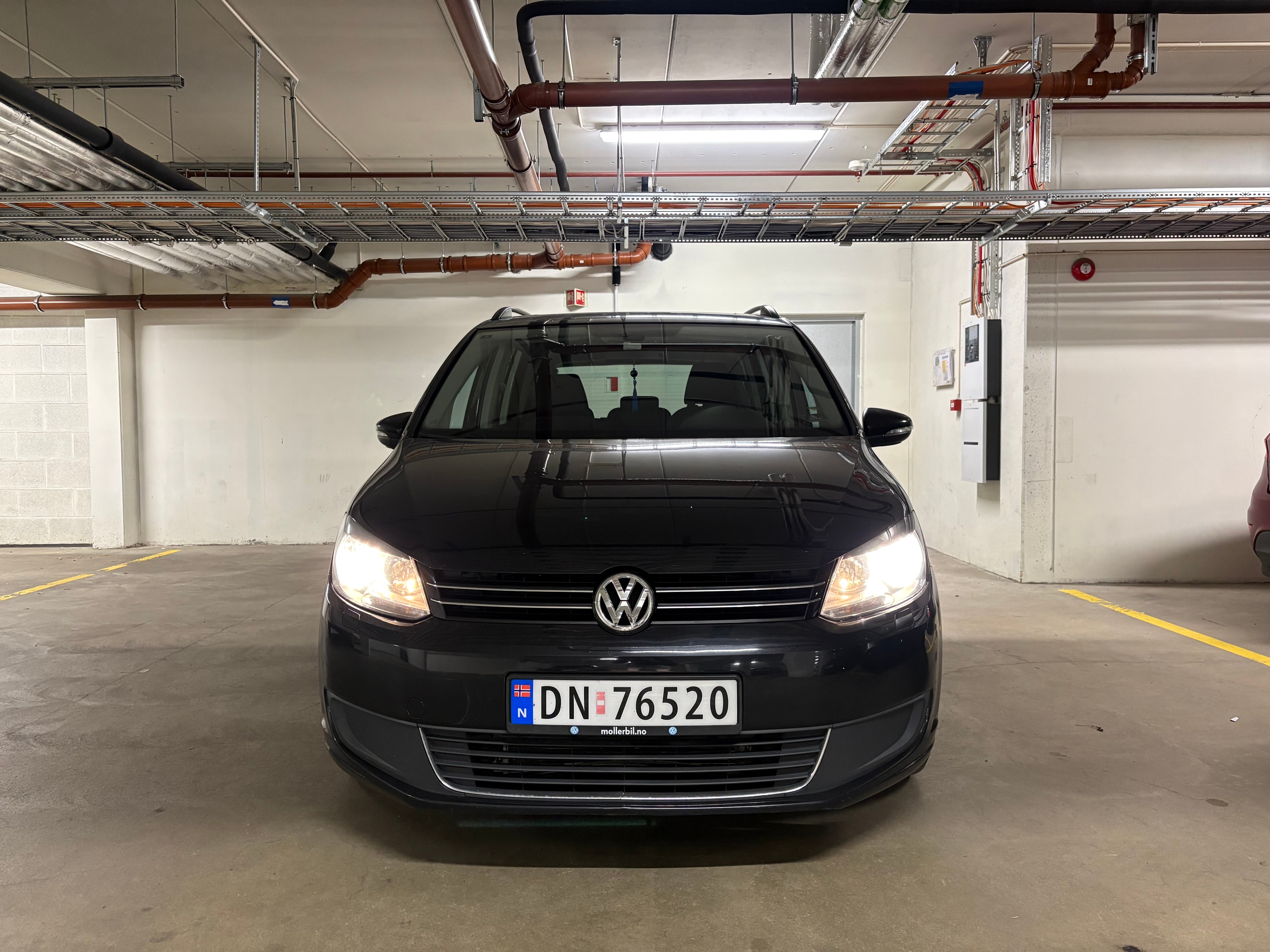 Volkswagen Touran, 2011, Diesel, automatic, 7 seats