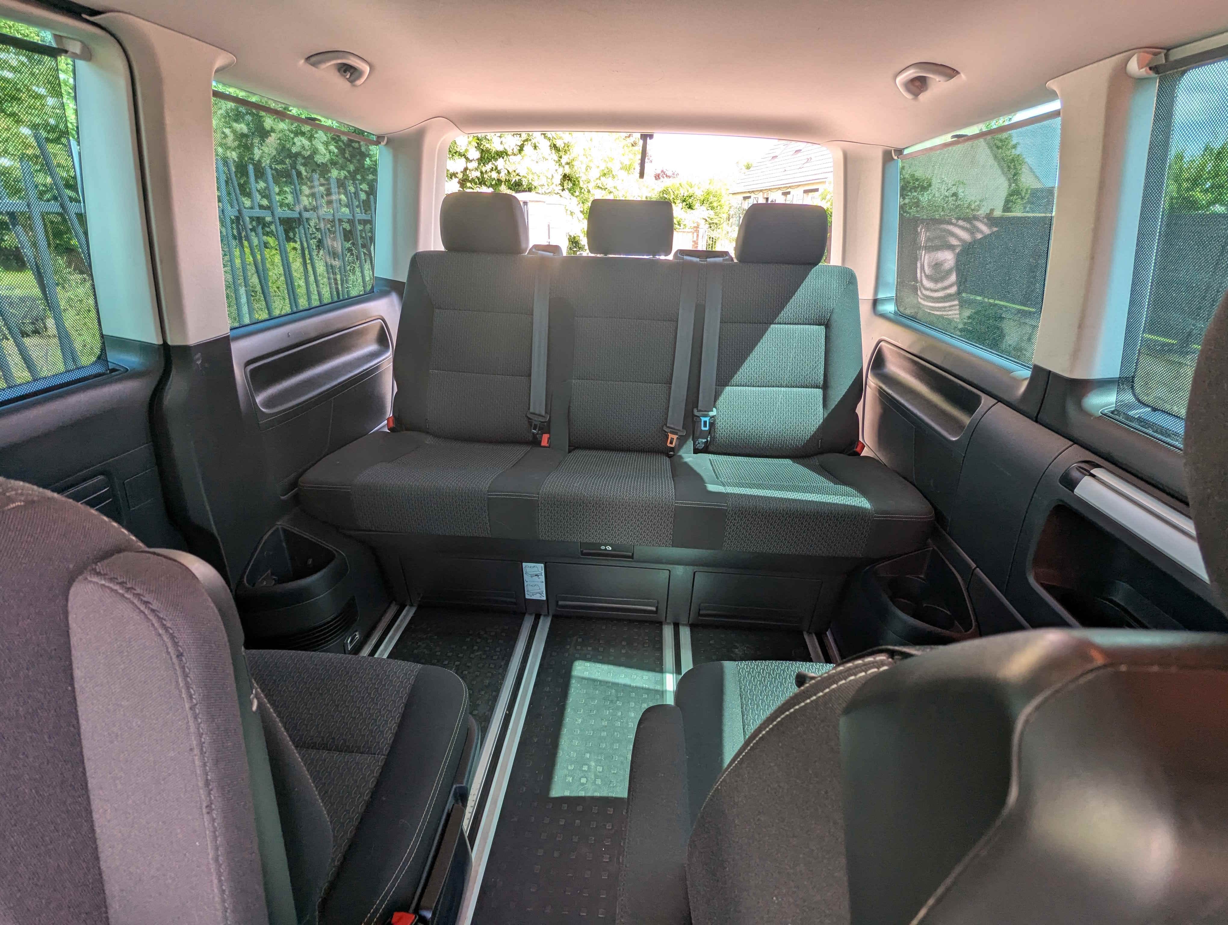 Volkswagen Multivan avec Siège bébé