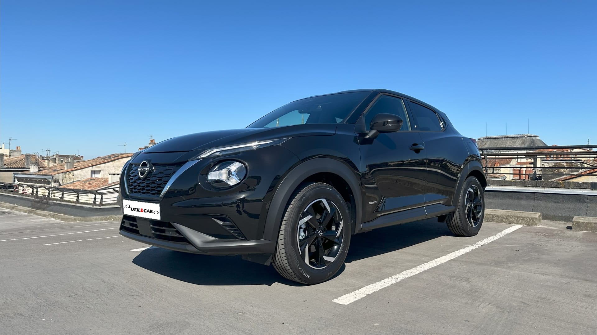 Nissan Juke N-Connecta NOIR | AUTO | Hybride 4.9L | GARE ST-JEAN (750m), 2024, Essence 95 / Électrique (hybride), automatique