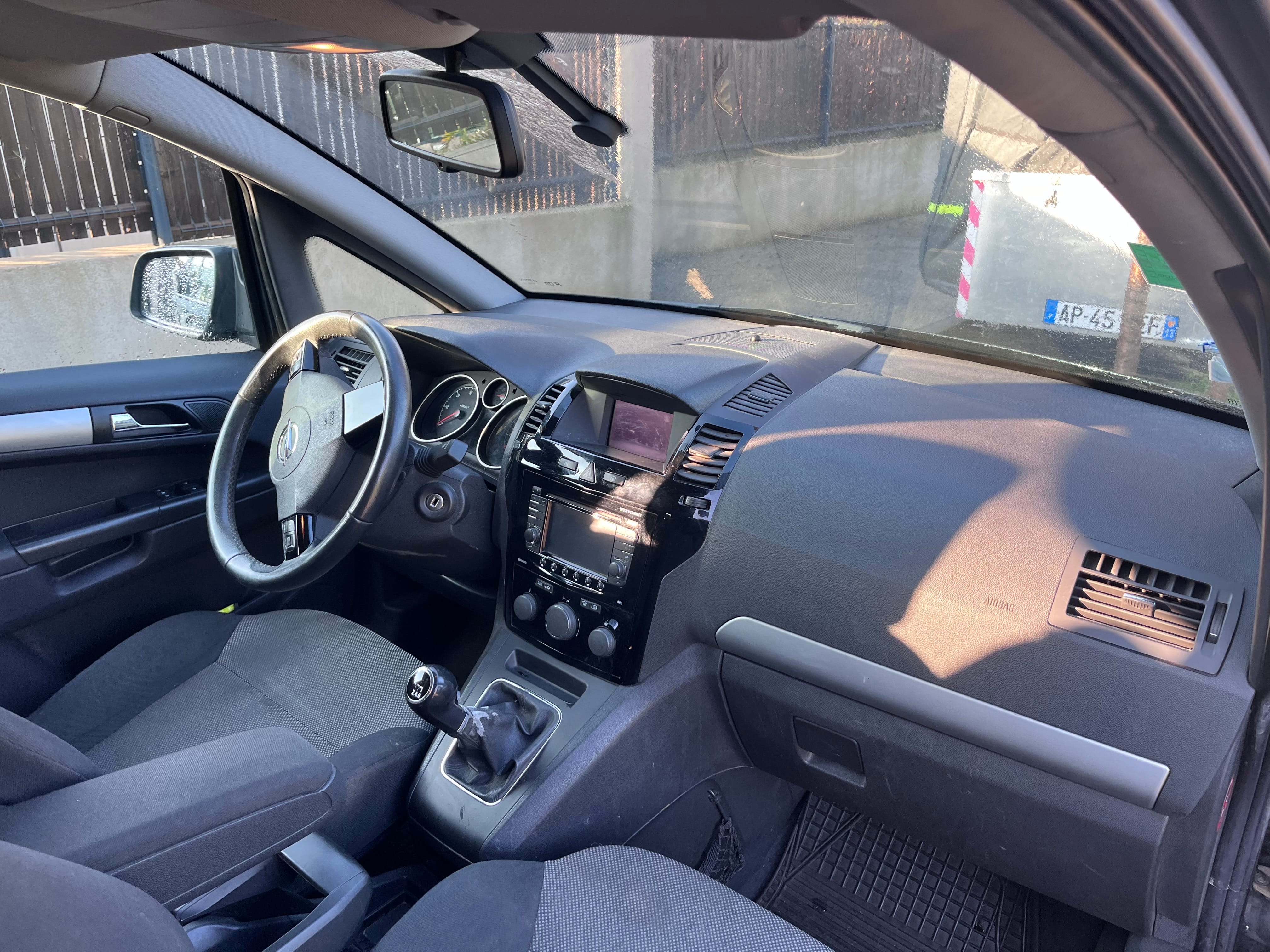 Opel Zafira 1,7cdti avec Caméra de recul