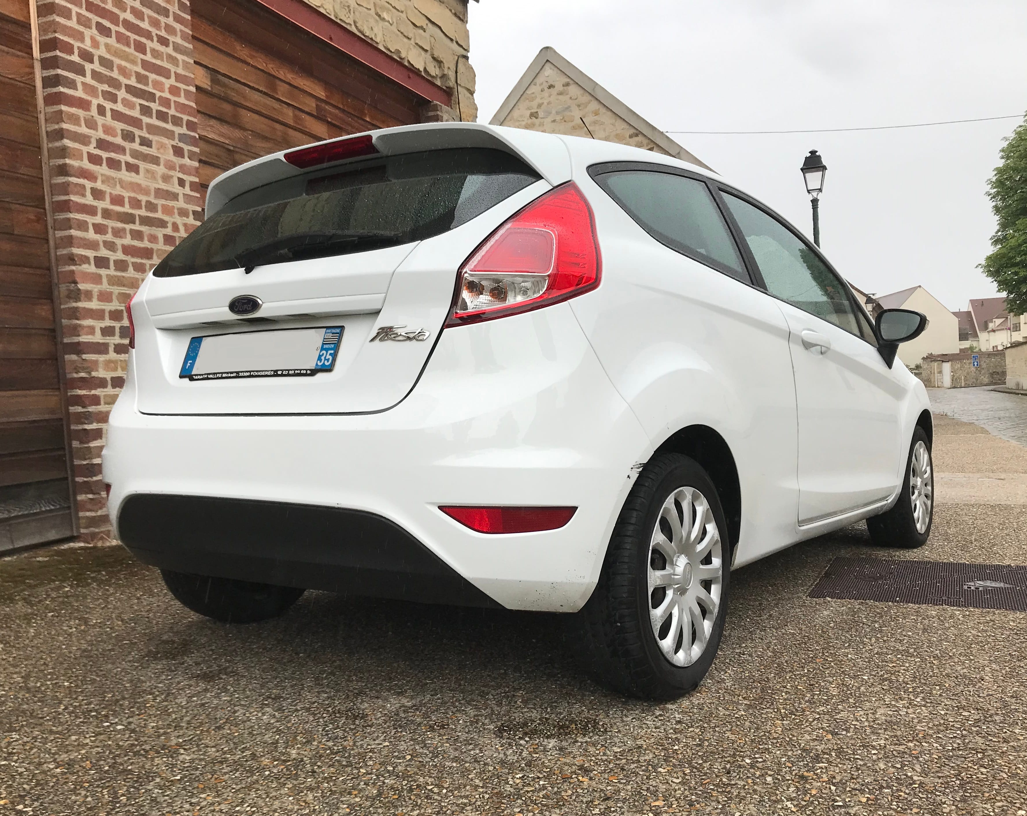 Ford Fiesta avec Entrée audio / iPod