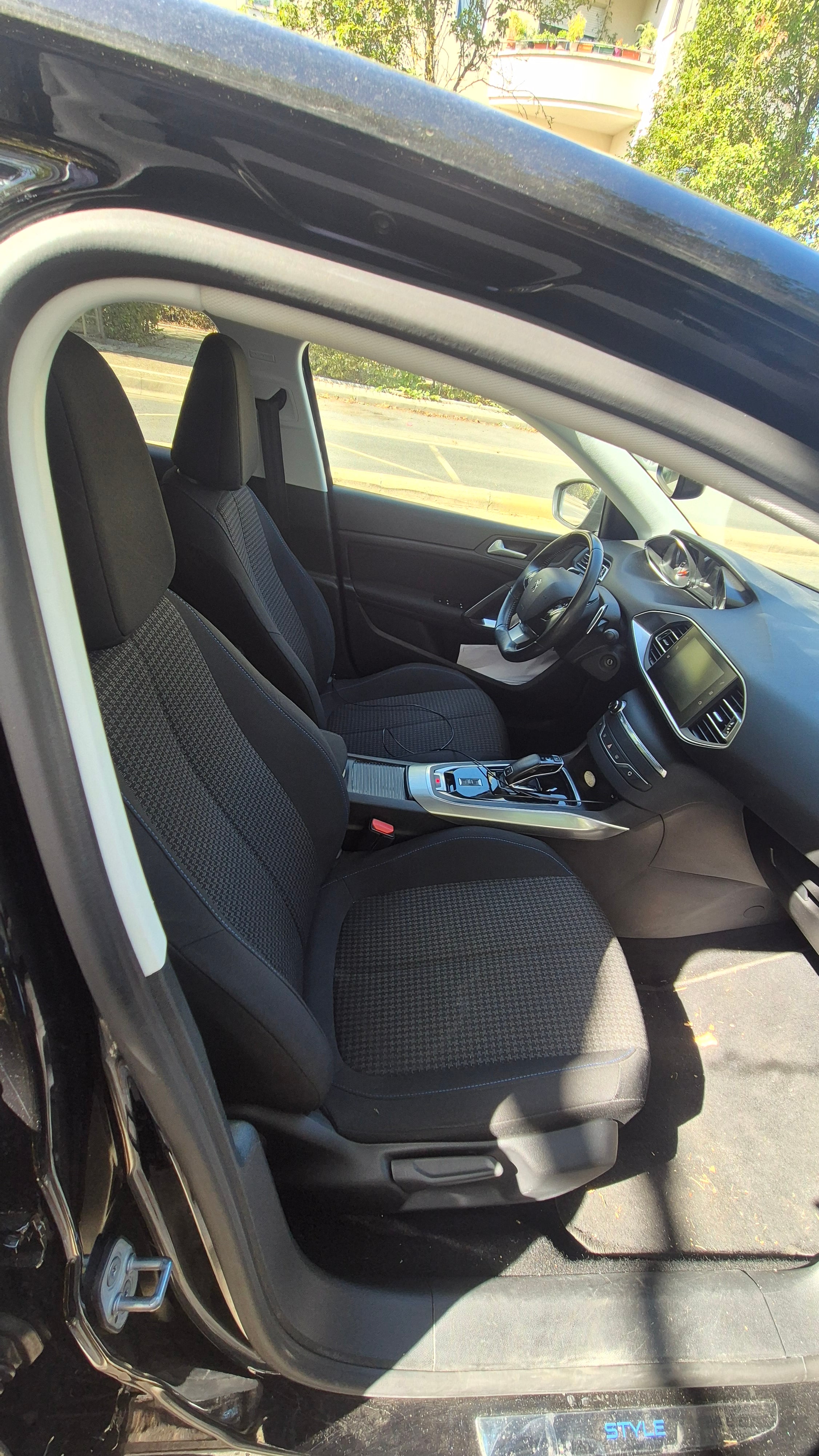 Peugeot 308 avec Caméra de recul