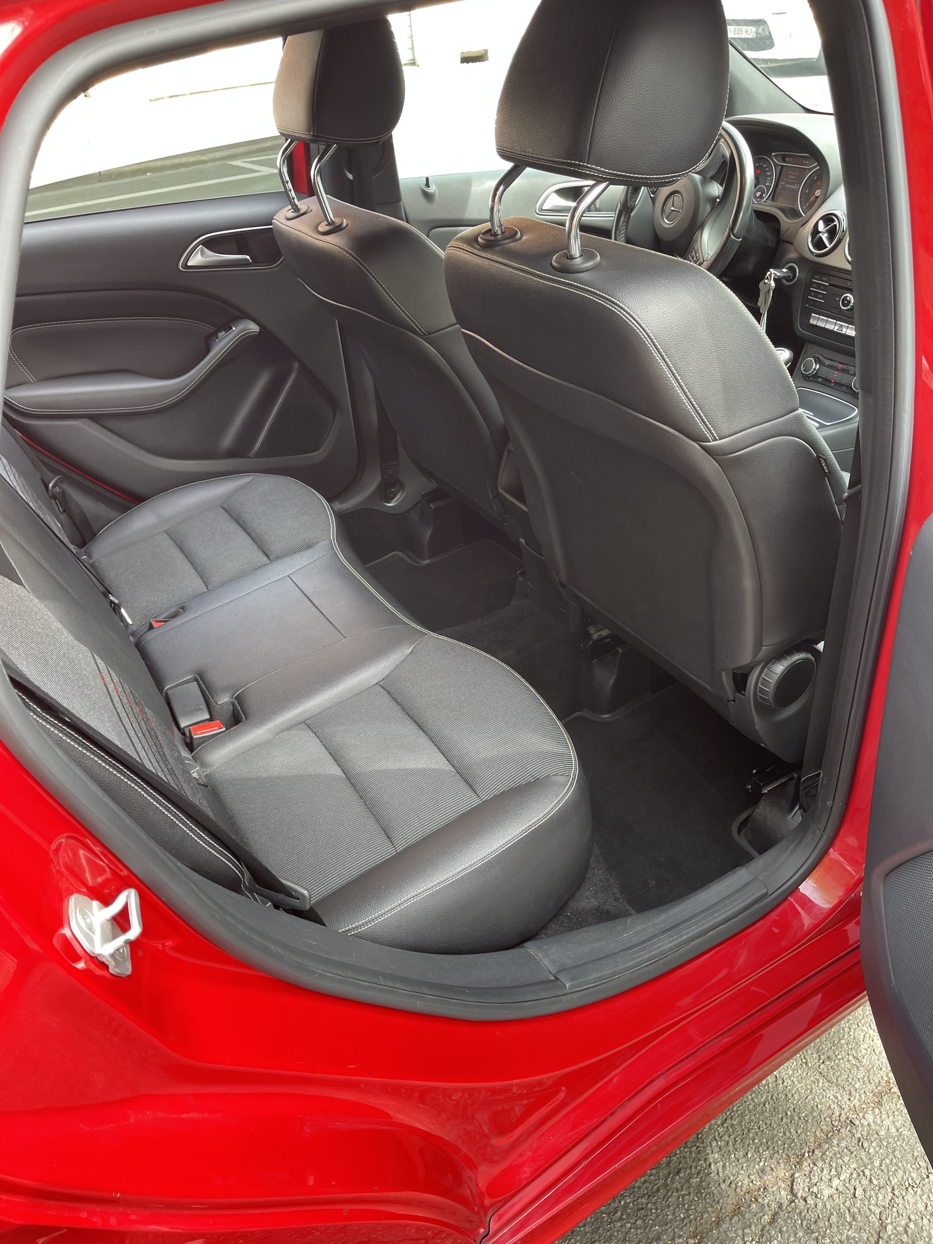 Mercedes-Benz Classe B avec Siège bébé