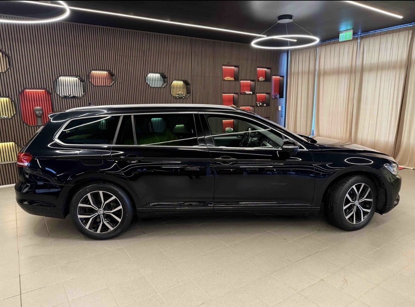 Volkswagen Passat Business Edition med Aircondition