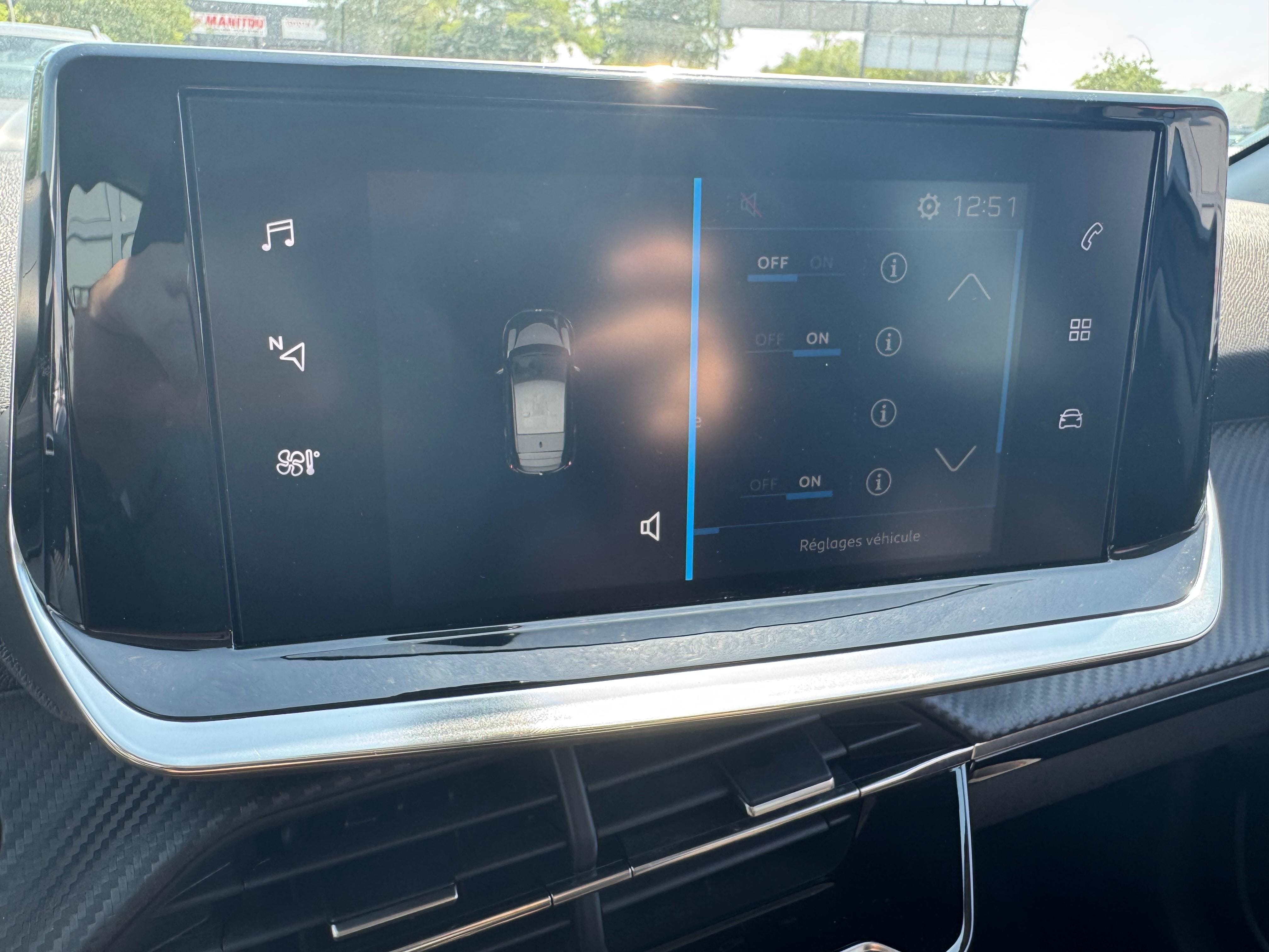 Peugeot 208 avec Entrée audio / iPod
