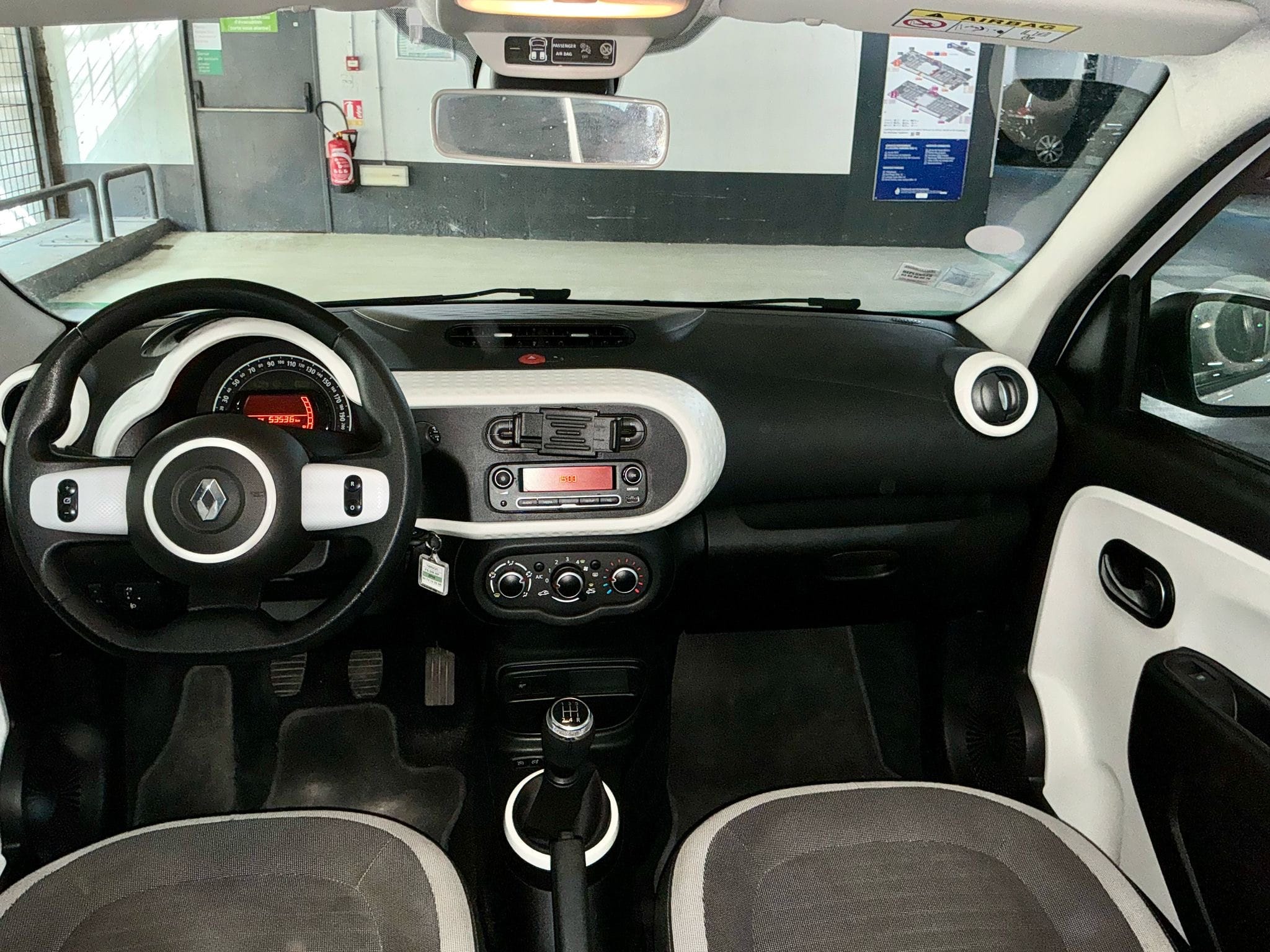 Renault Twingo III avec Siège bébé